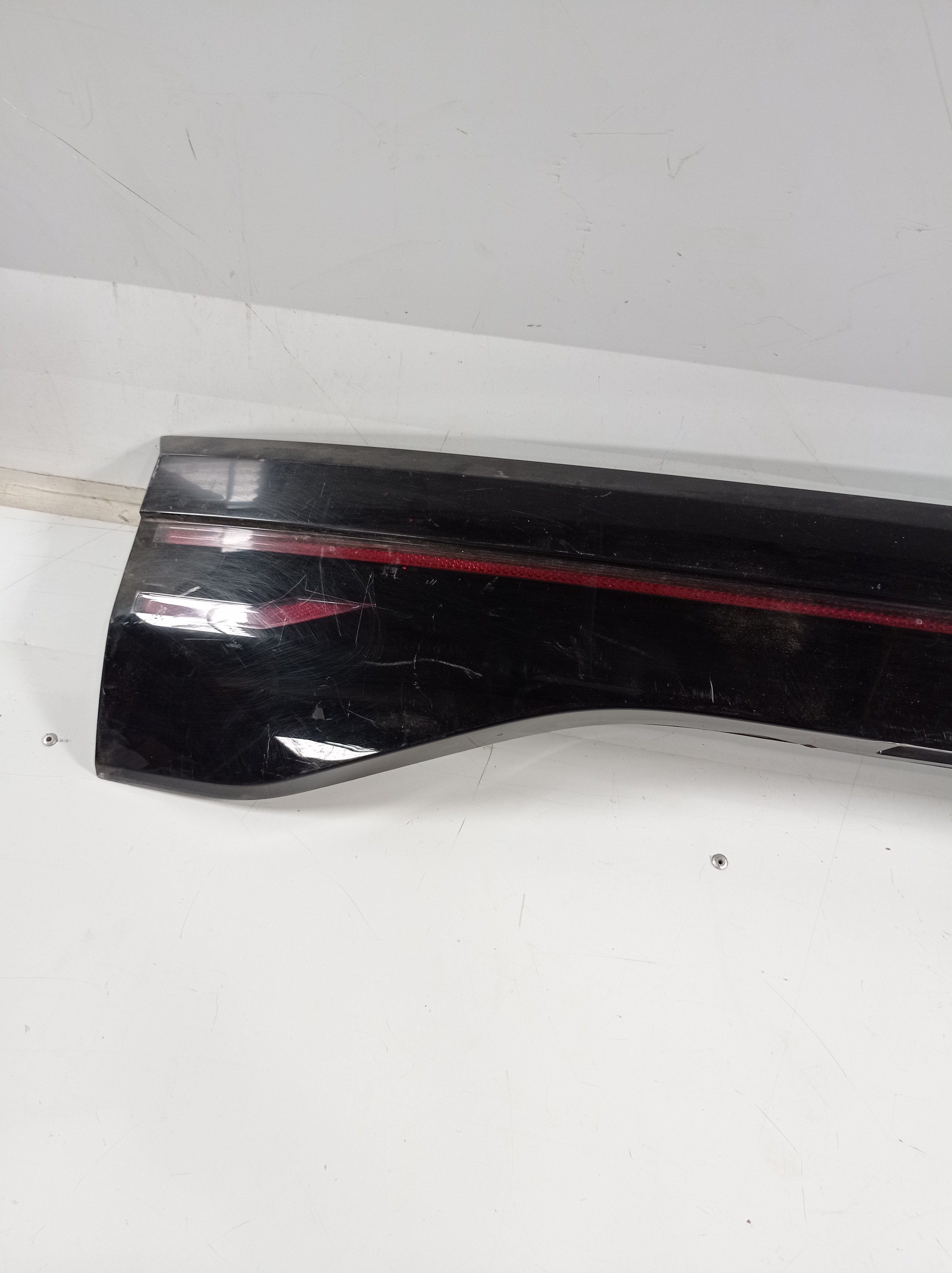 2gp827577 Moldura Aplique Tampa Traseira Vw Tcross 2019 2020 8