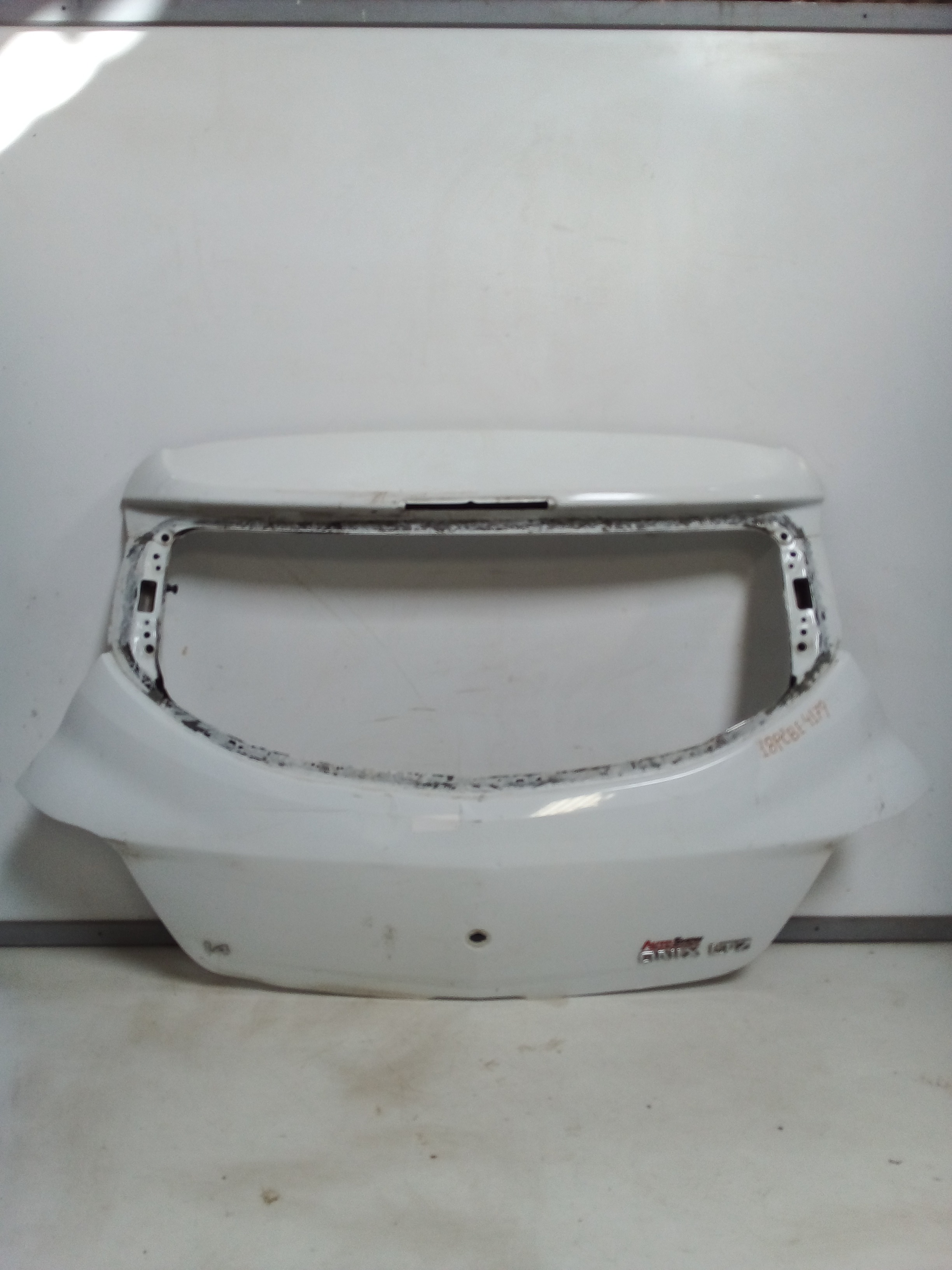 Tampa Traseira Chevrolet Onix 2014 Para Recuperar 2