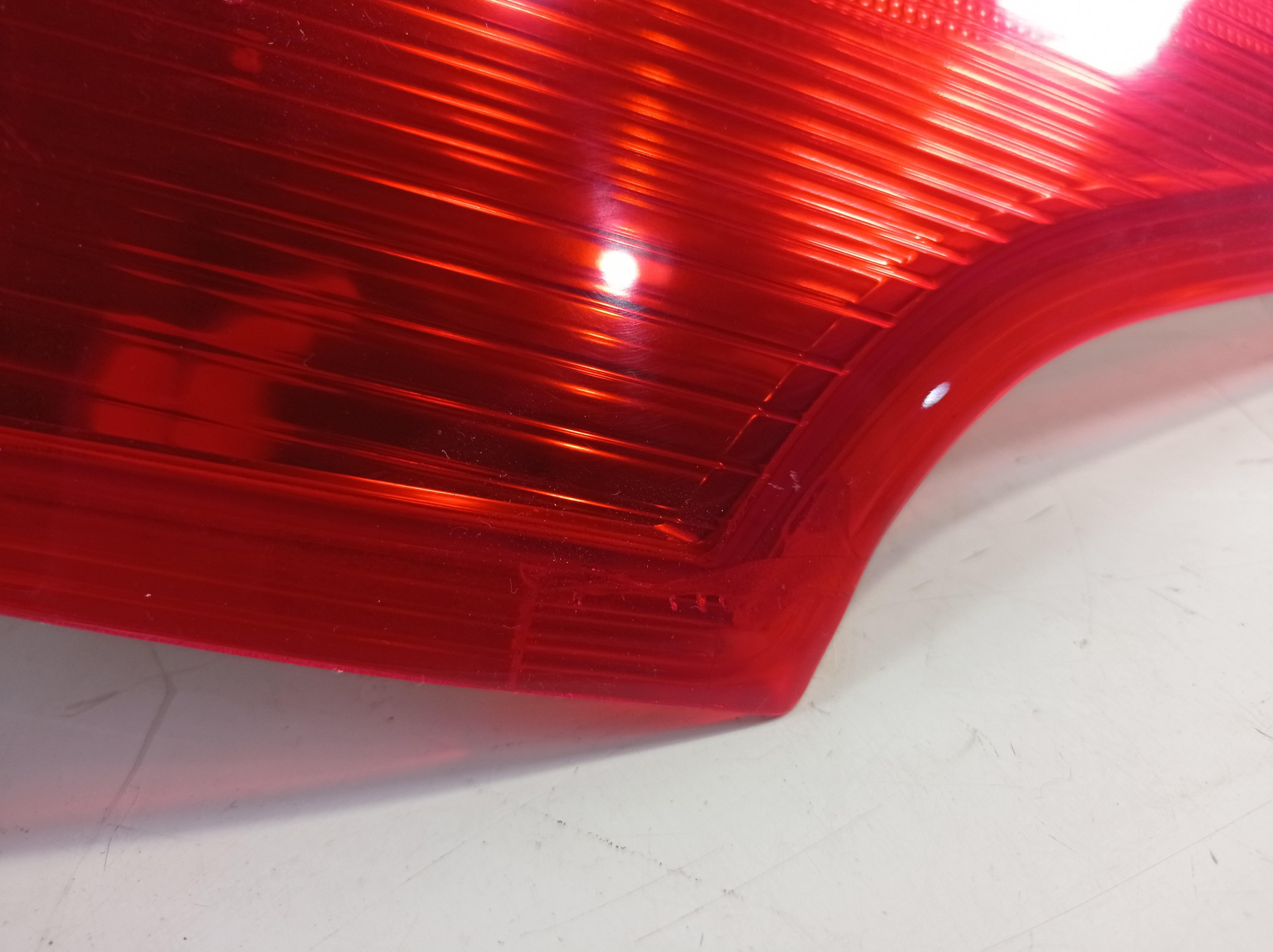 Lanterna Traseira Direita Focus Sedan 2016 A 2019 Recuperada Vermelho 8
