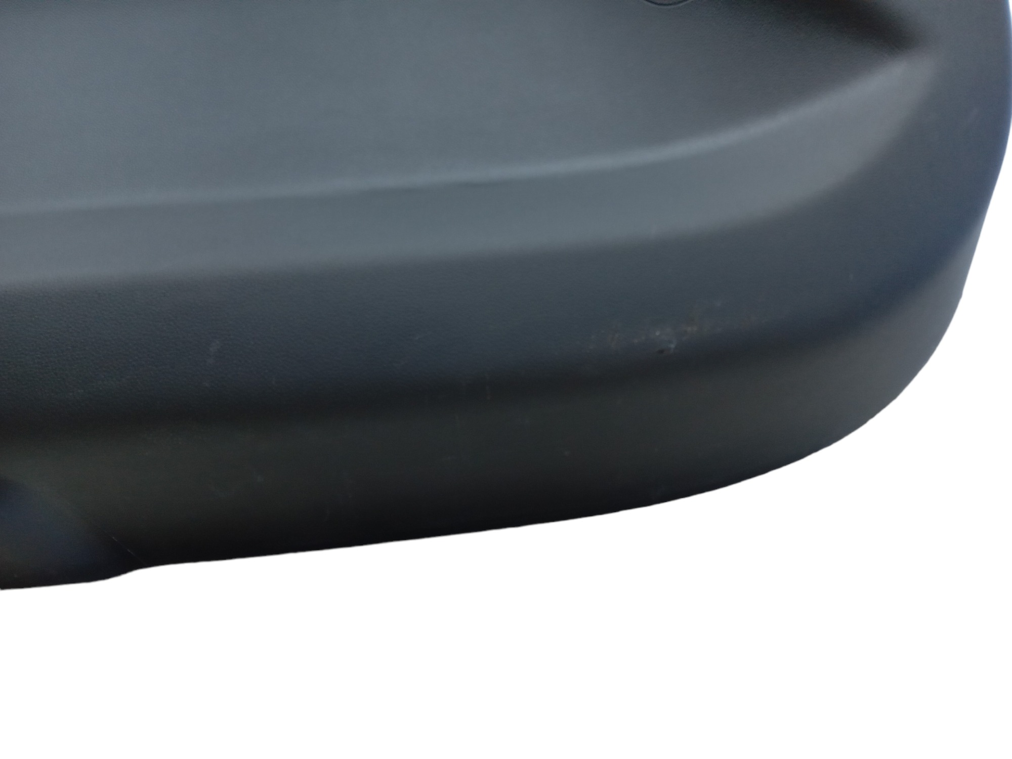 Forro Tampa Tras Chevrolet Tracker 2021 4