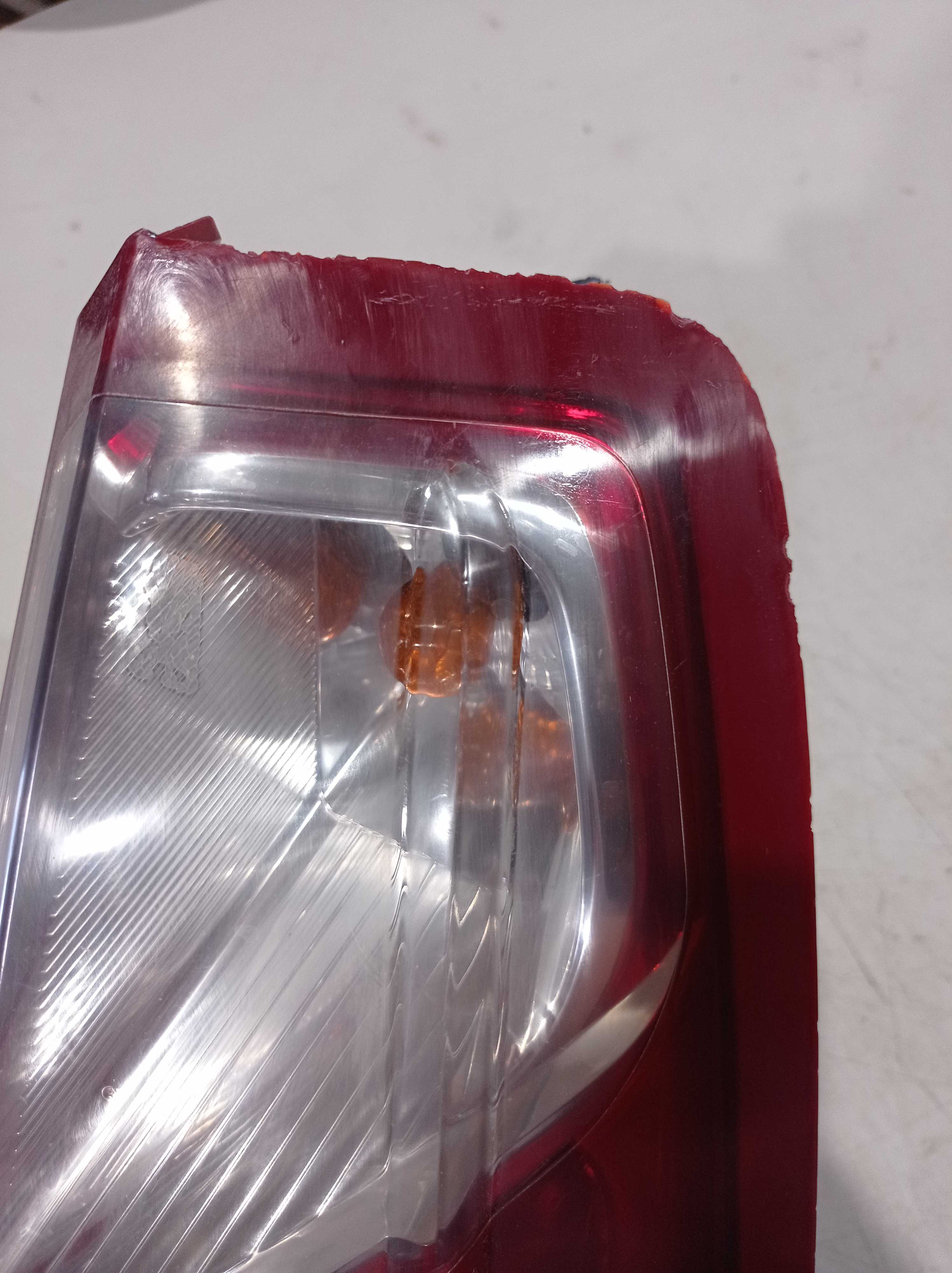 LANTERNA TRASEIRA DIREITA FIAT PUNTO 2010 PARA RECUPERAR 3