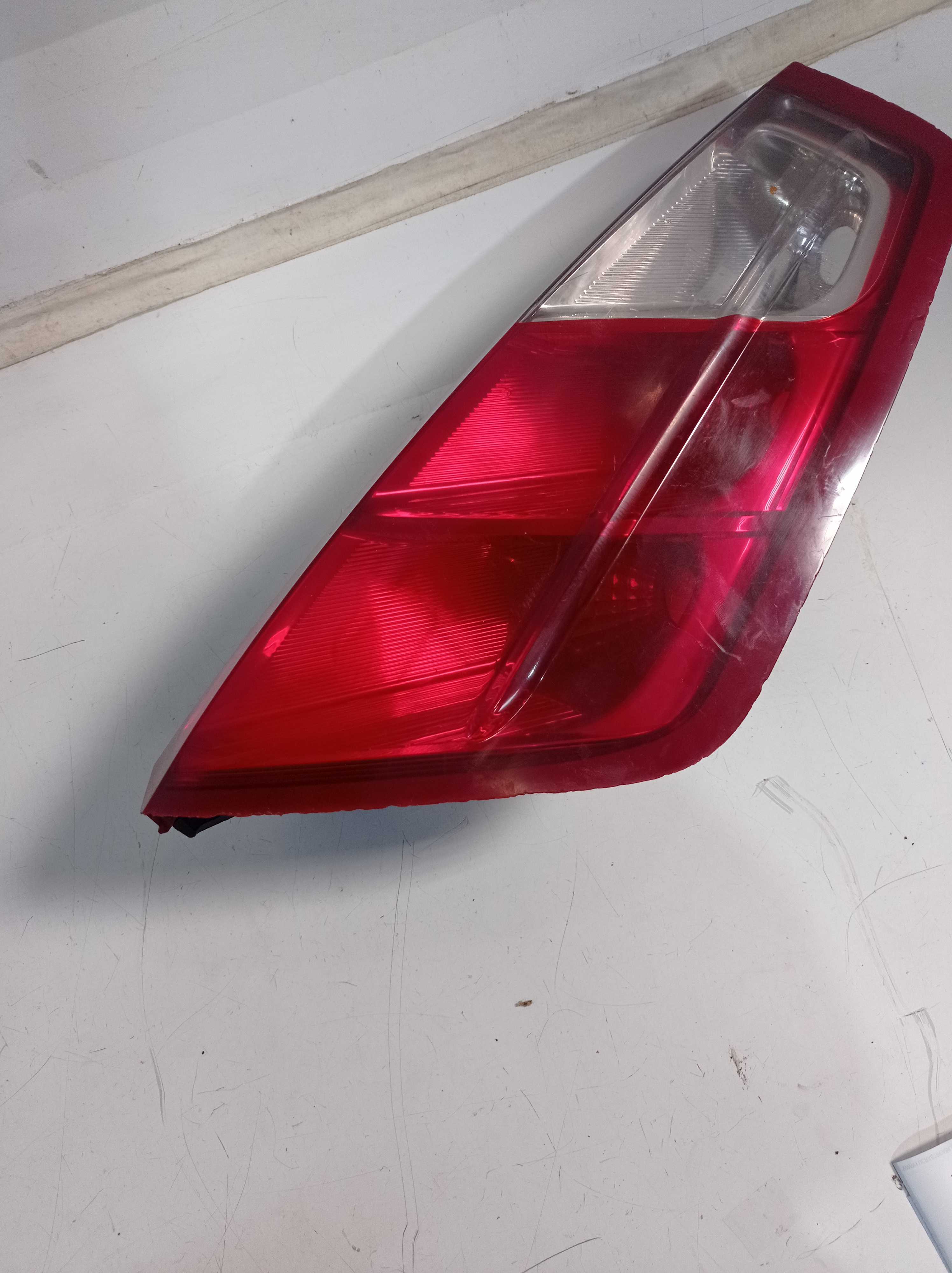 LANTERNA TRASEIRA DIREITA FIAT PUNTO 2008 A 2012 2