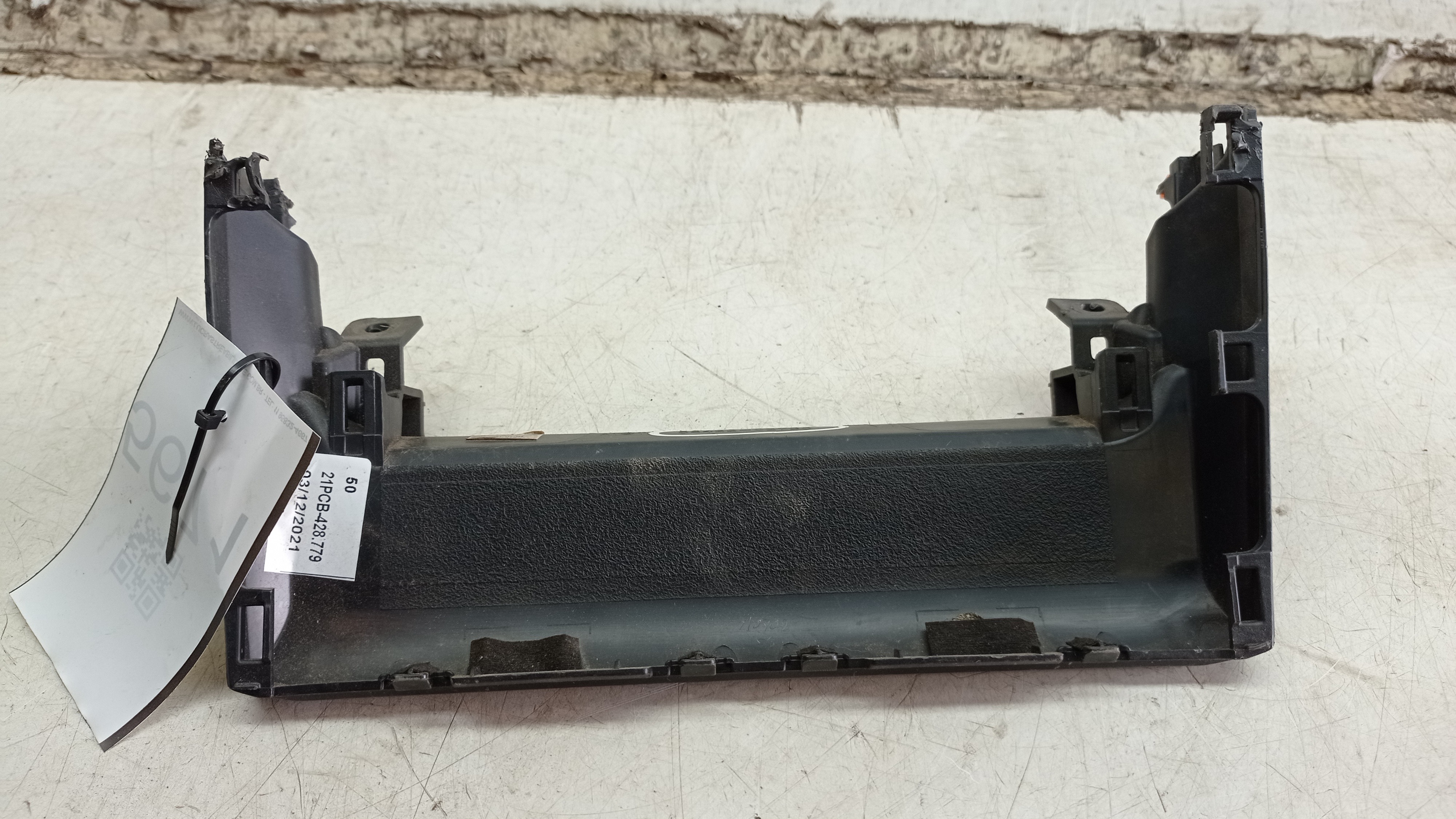 5542202780 ACABAMENTO MULTIMÍDIA TRAS TOYOTA COROLLA 2022 2