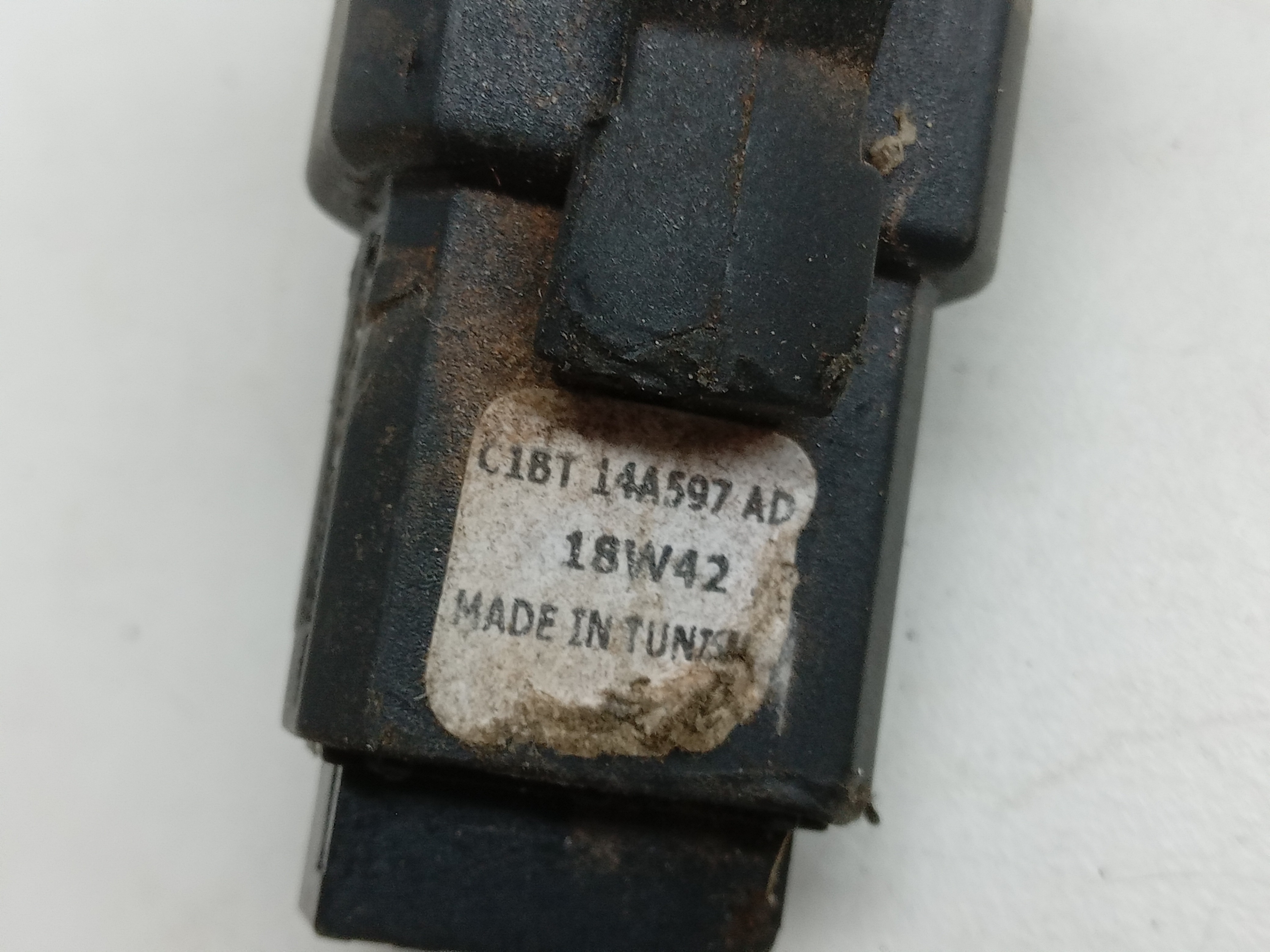 SENSOR ACIONAMENTO FAROL Ford Ka 2019 4