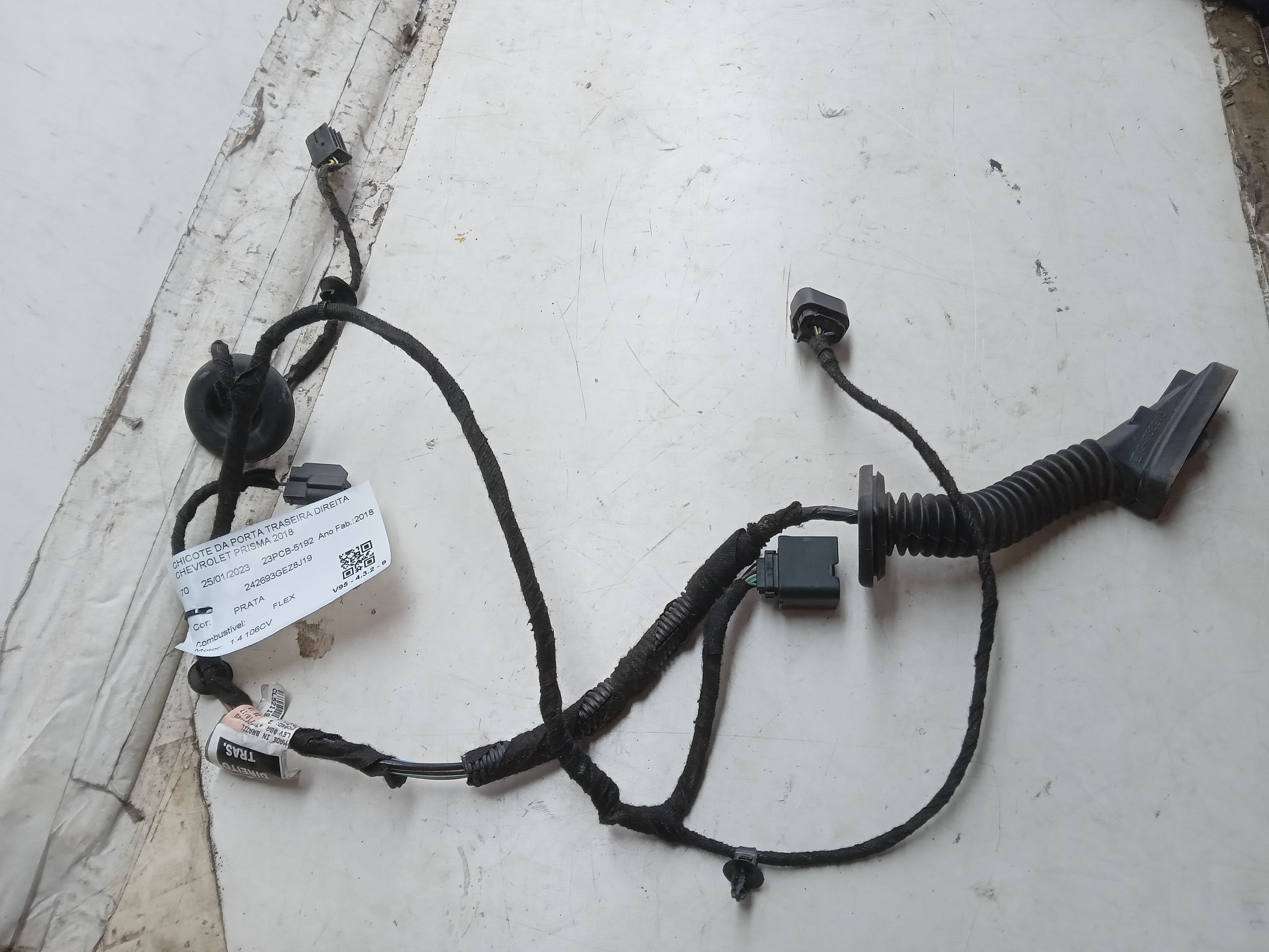 CHICOTE DA PORTA TRASEIRA DIREITA CHEVROLET PRISMA 2018 1