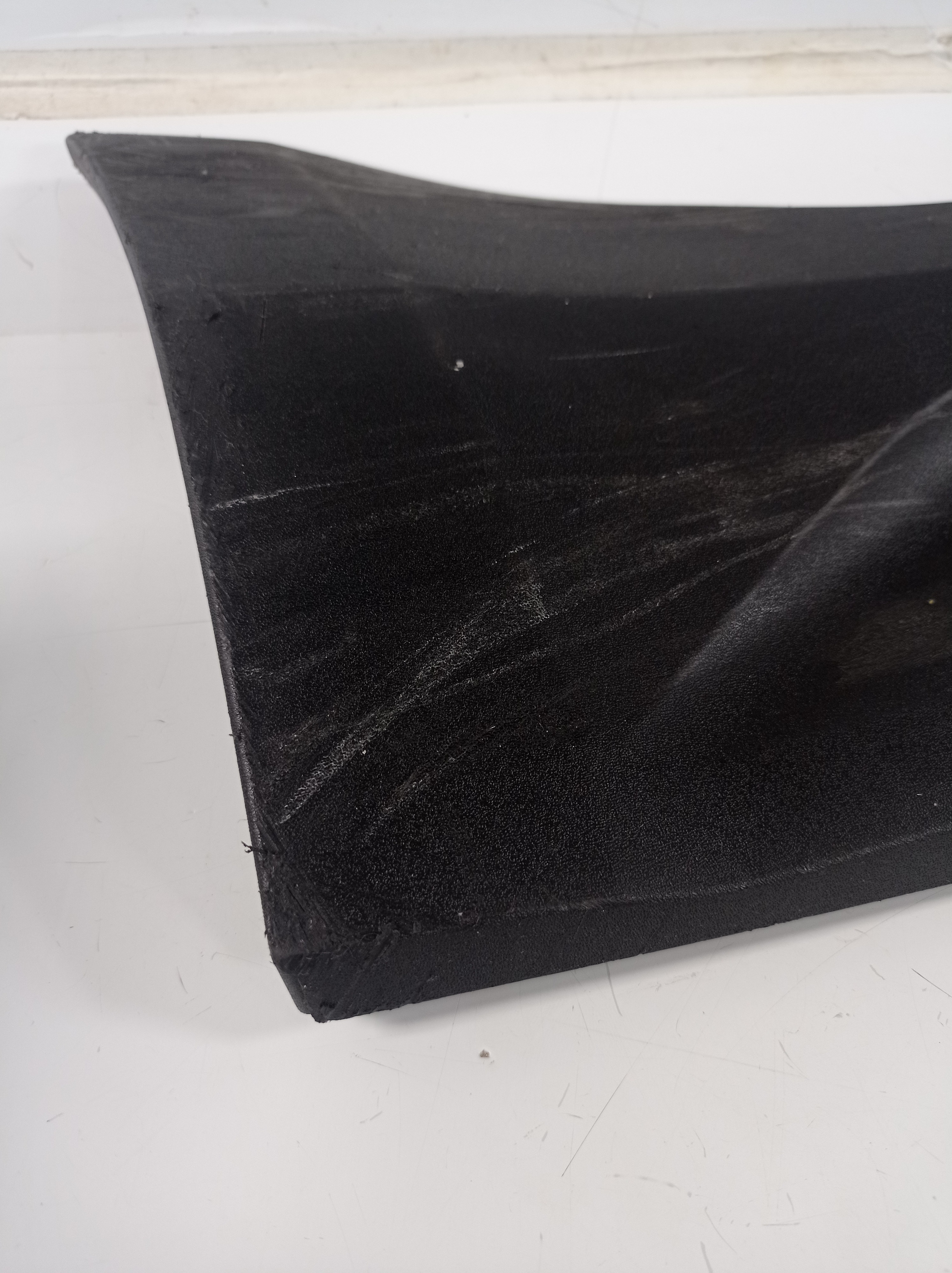Acabamento Moldura Porta Tras Direita Volvo Xc40 2017 A 2021 Preto 5