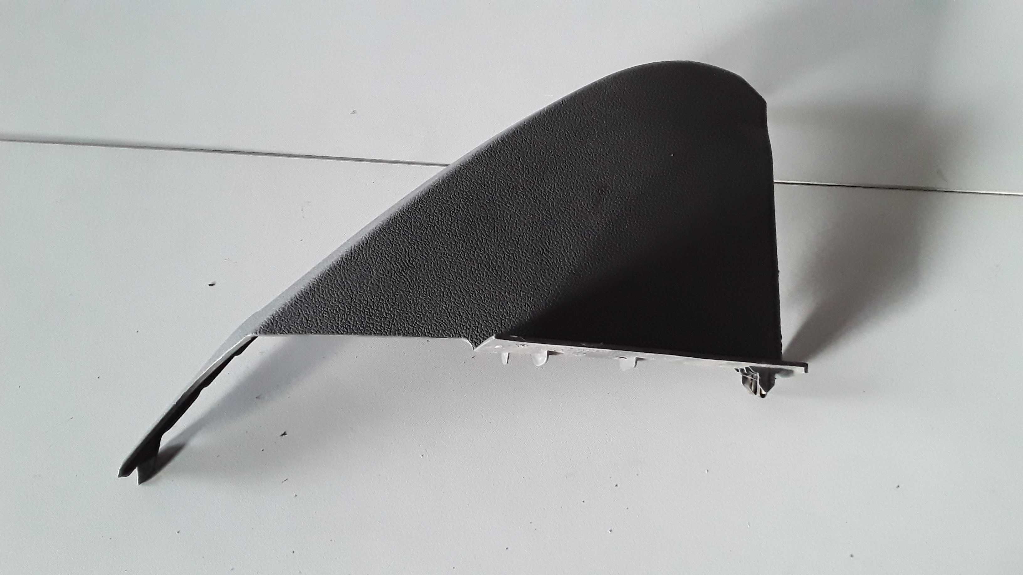 4m51a044c60 Moldura Acabamento Painel Dir Ford Focus 04/09