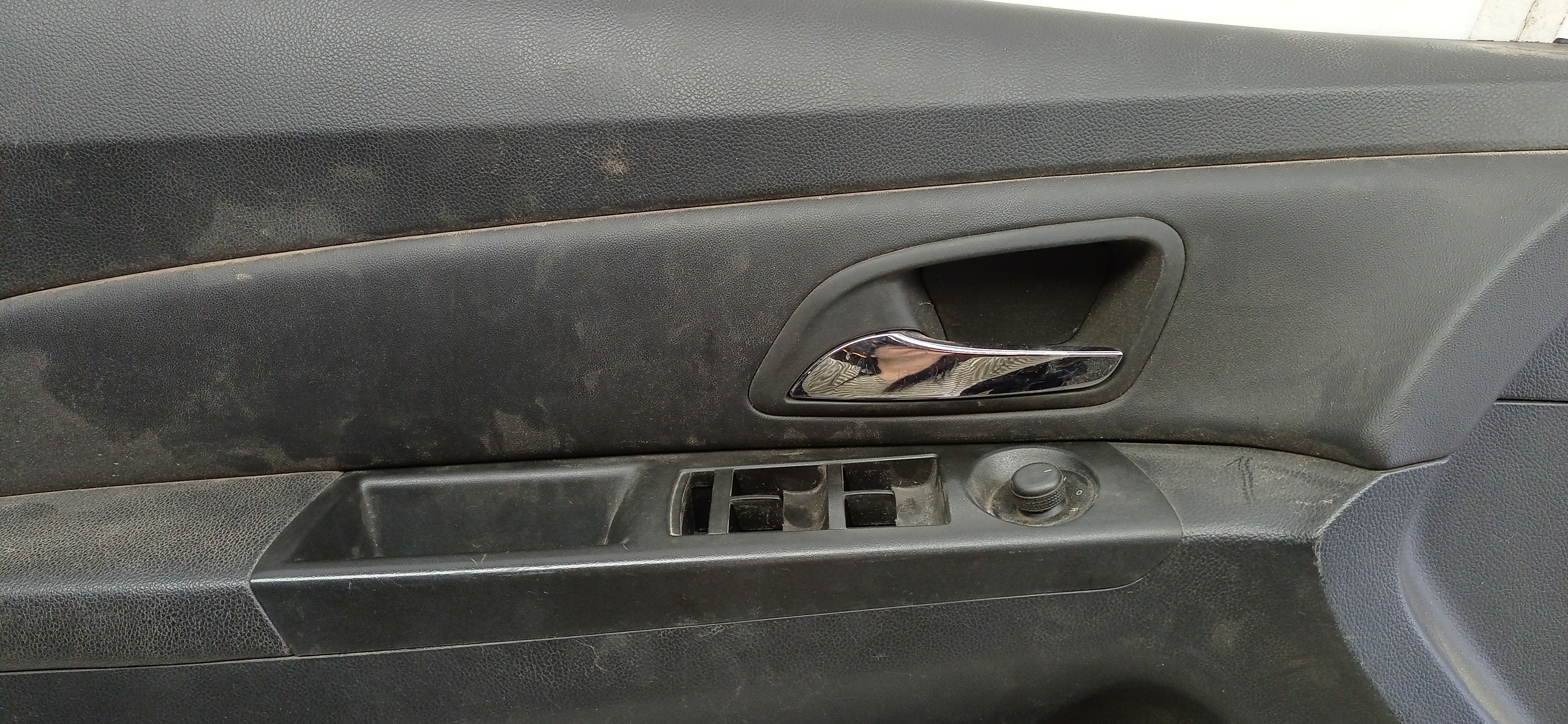 Forro Porta Dianteira Le GM Cruze 2012 5
