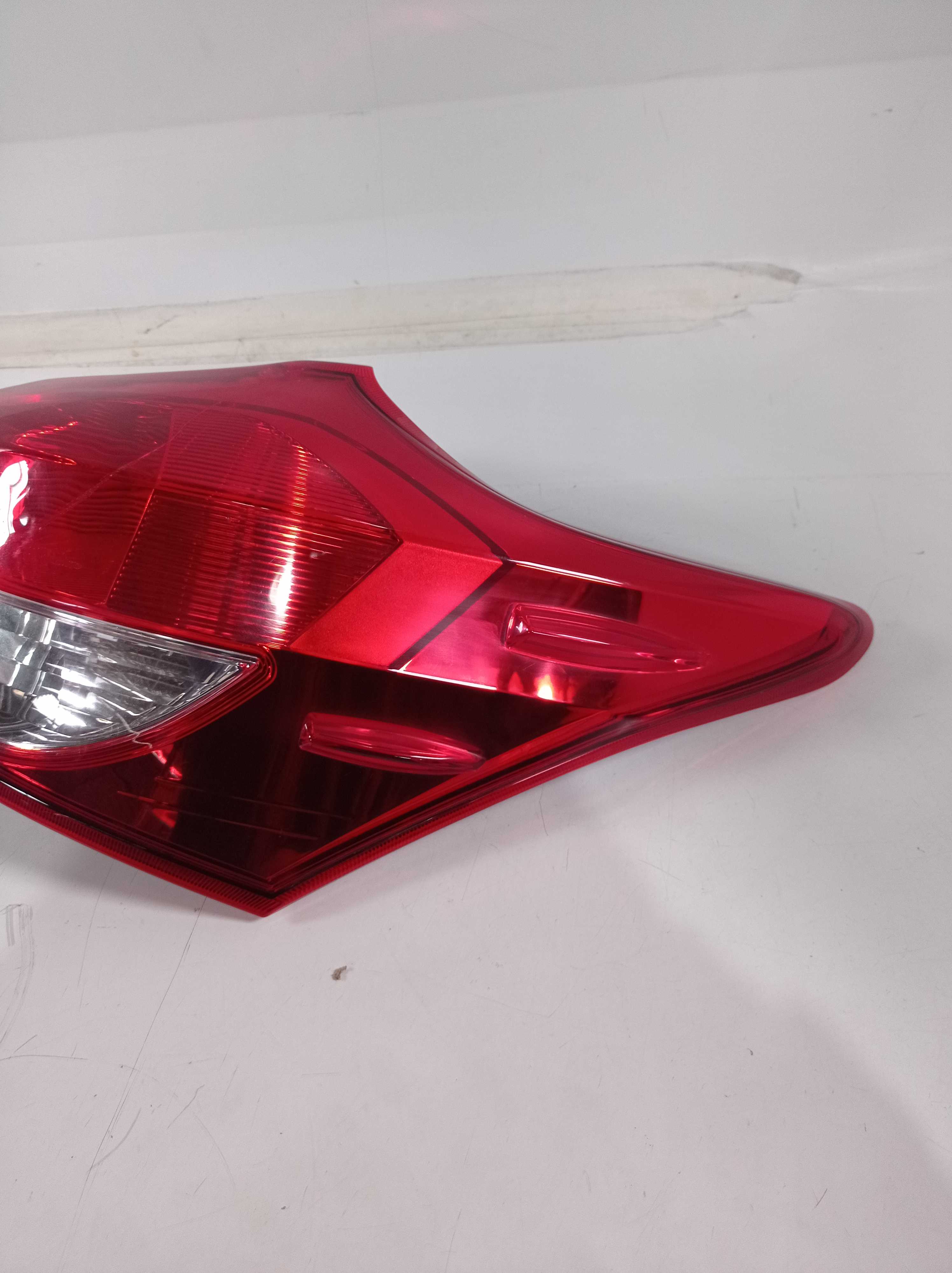 LANTERNA TRASEIRA DIREITA TOYOTA COROLLA CROSS RECUPERADA 3