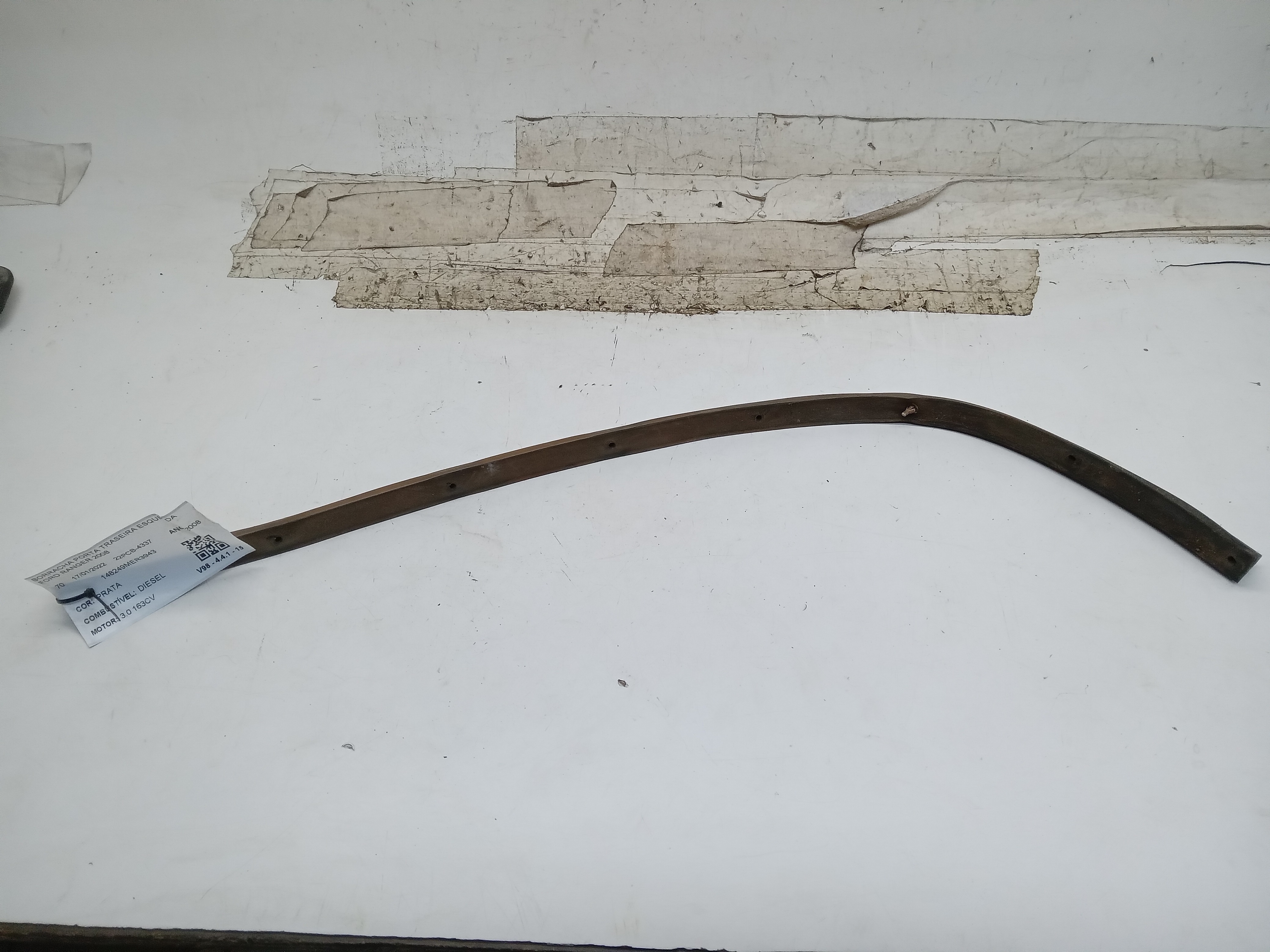 BORRACHA PORTA TRASEIRA ESQUERDA FORD RANGER 2008 2