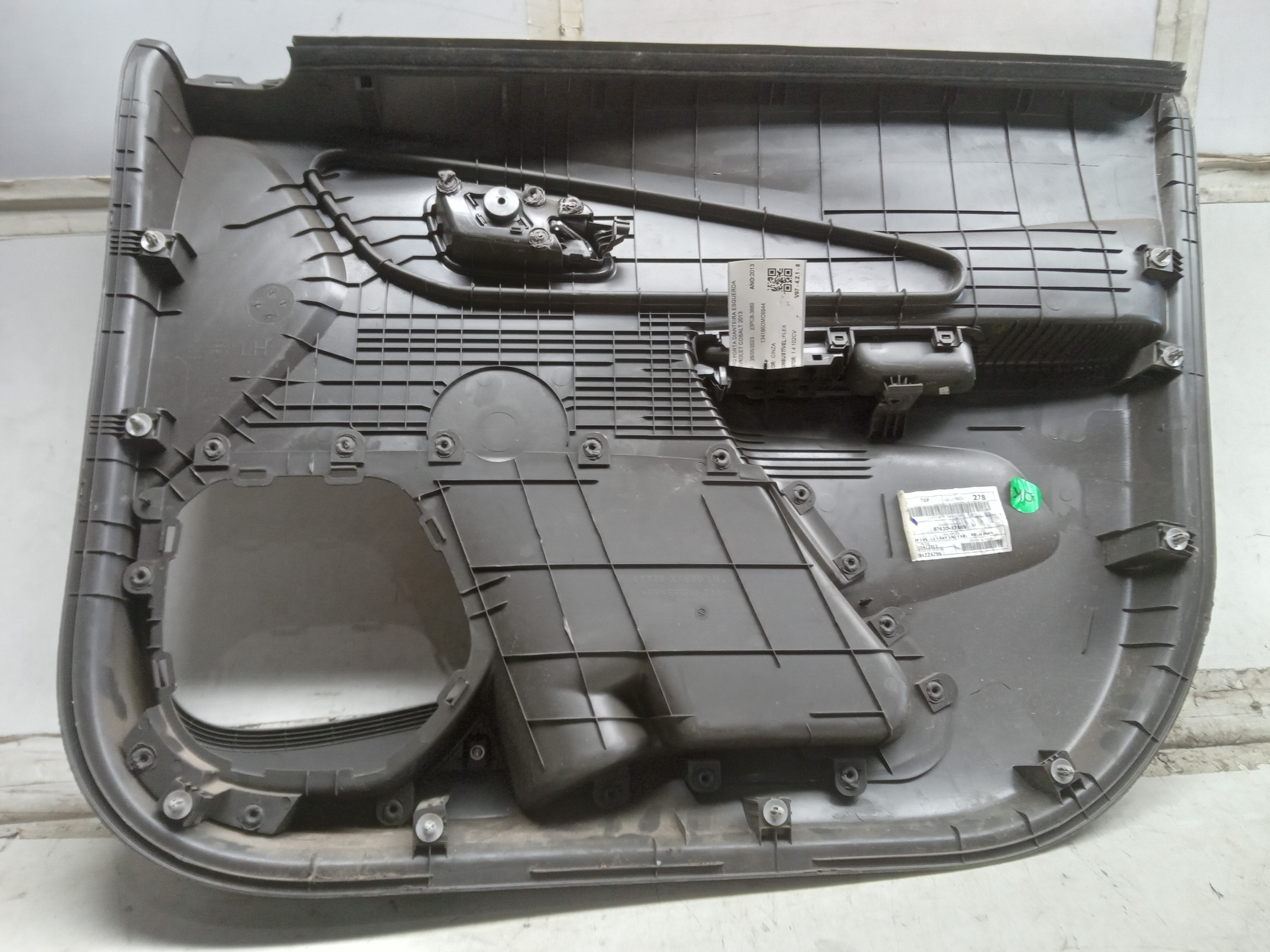 FORRO PORTA DIANTEIRA ESQUERDA CHEVROLET COBALT 2013 2