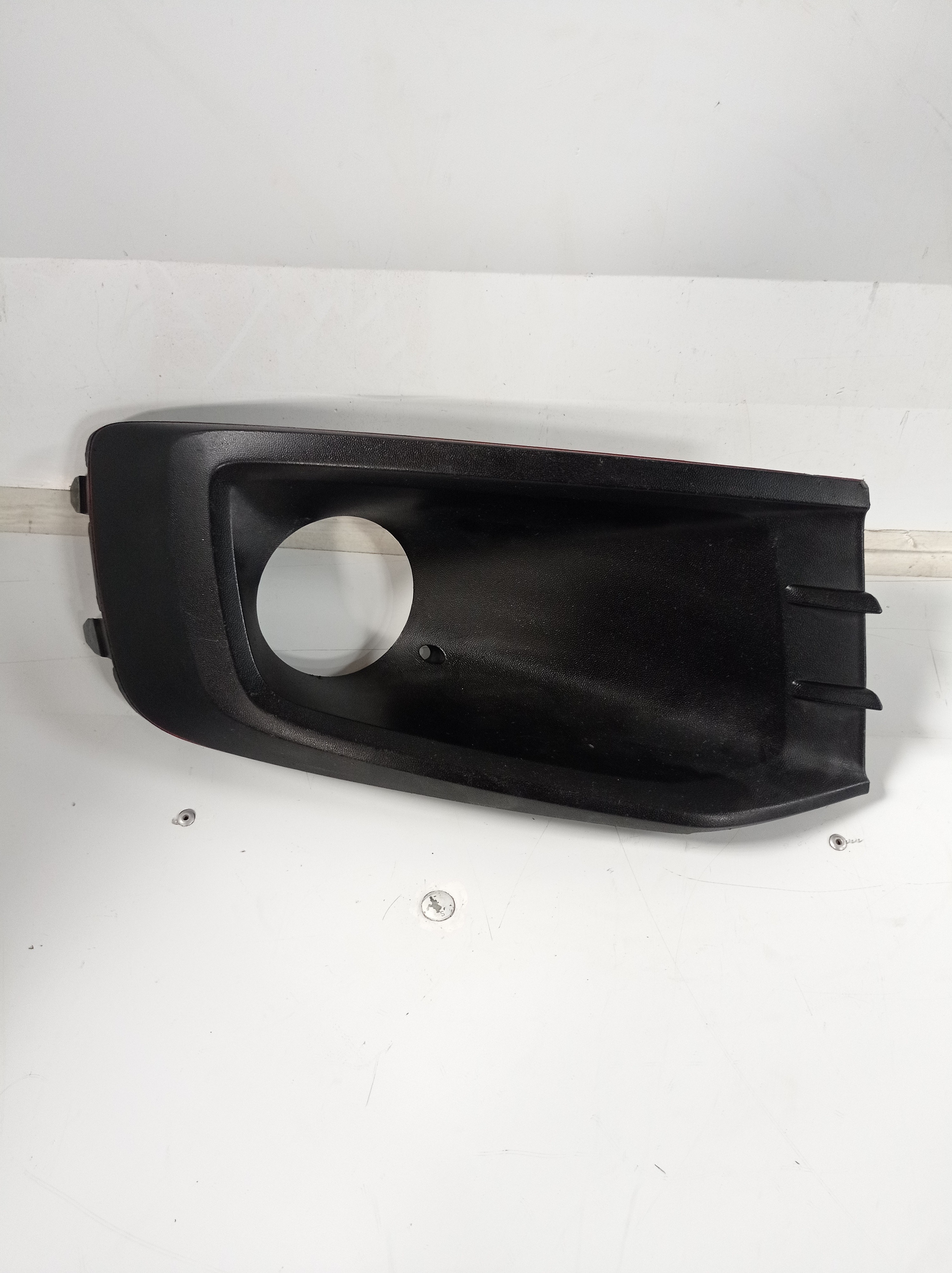 5u08536661 Moldura Farol Direito Milha Volkswagen Gol G6 1