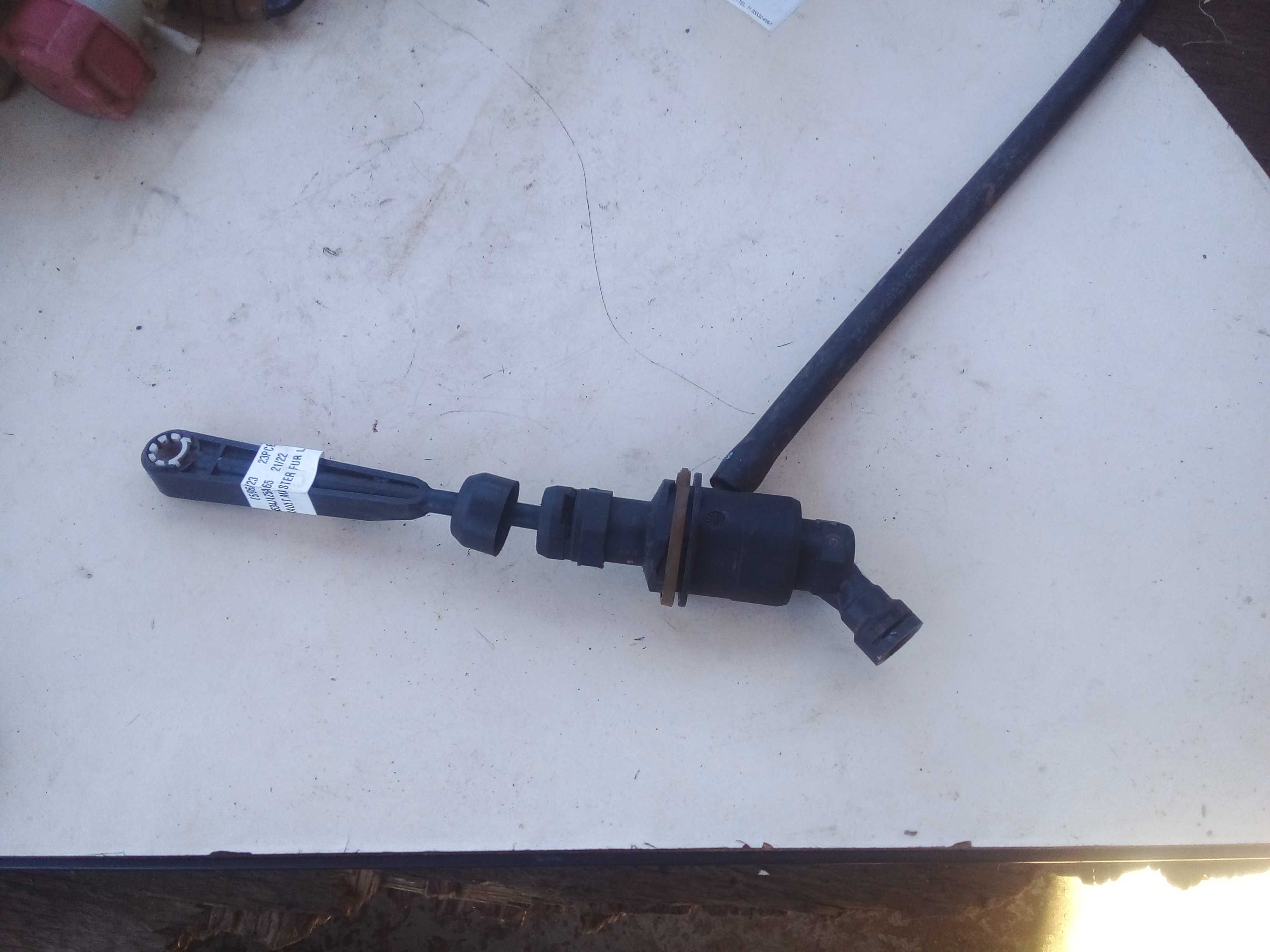 ATUADOR  PEDAL EMBREAGEM MASTER 2020 306106218R 2