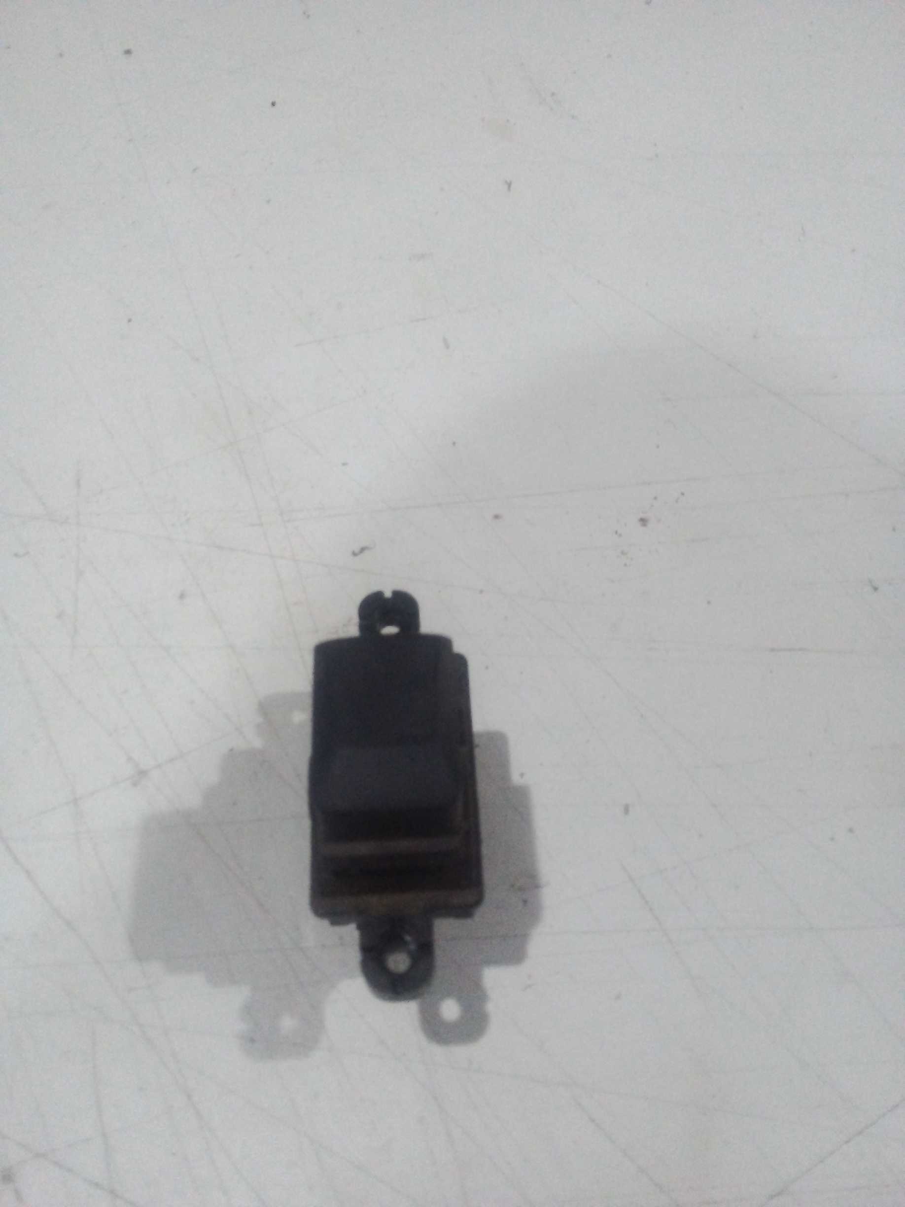 BOTÃO VIDRO ELÉTRICO PORTA TRAS DIR KIA PICANTO 2014 130523 1