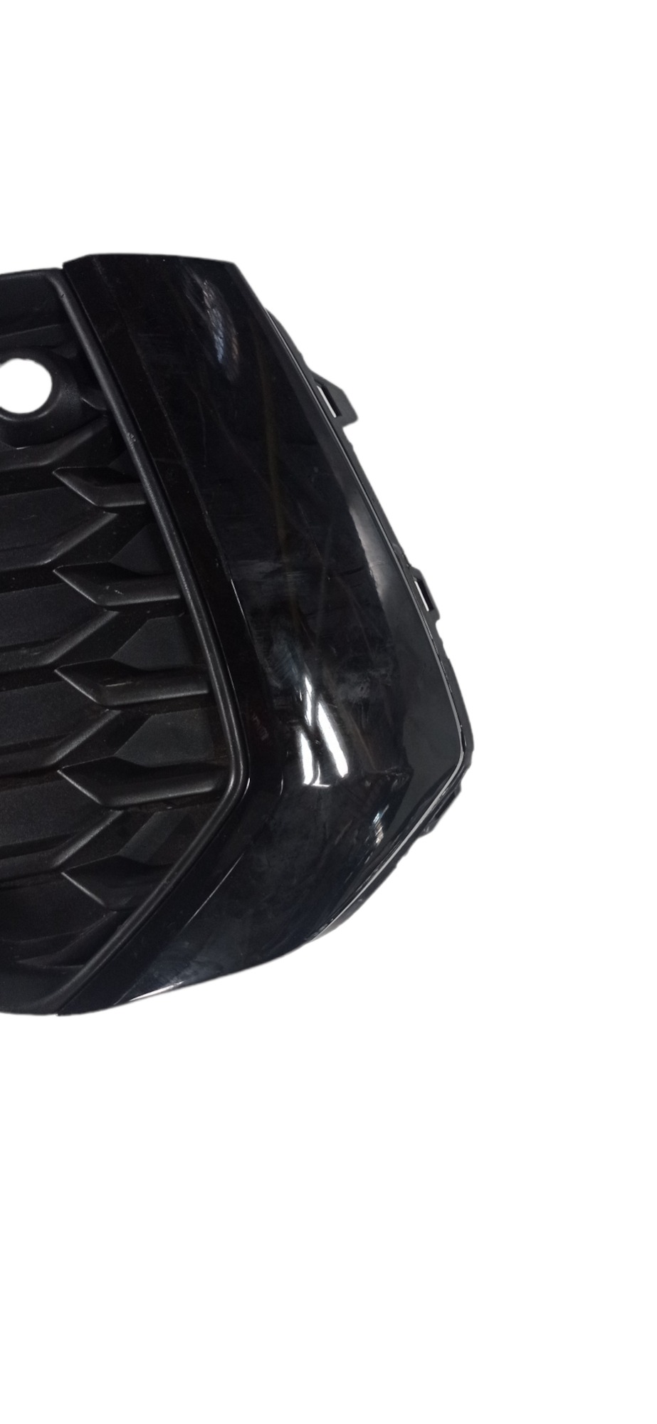 Moldura Grade Farol Milha Esquerdo Audi A3 2020  Preto Esquerdo 4