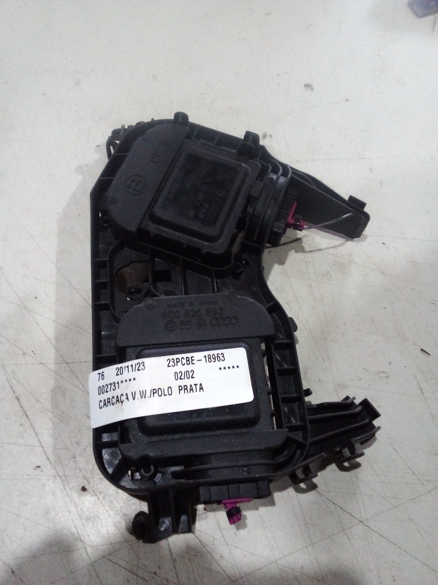 PAR MOTORES  ATUADOR AR CONDICIONADO POLO 2002