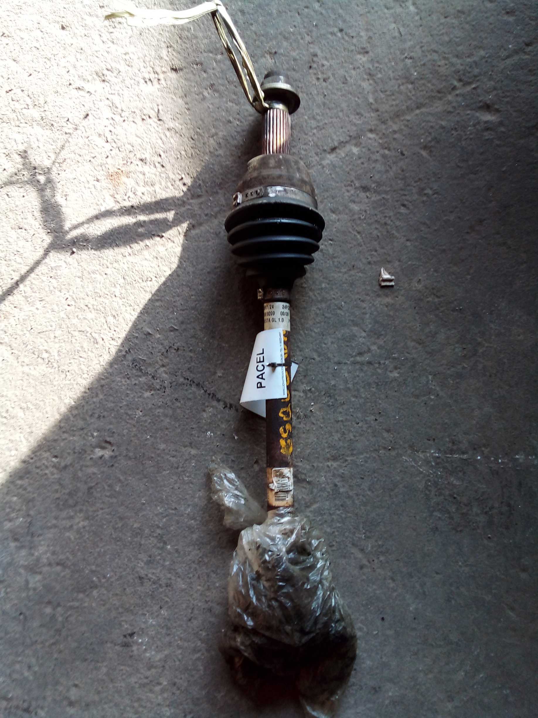 Semi-eixo Ford fiesta GL 1.0 2000 1