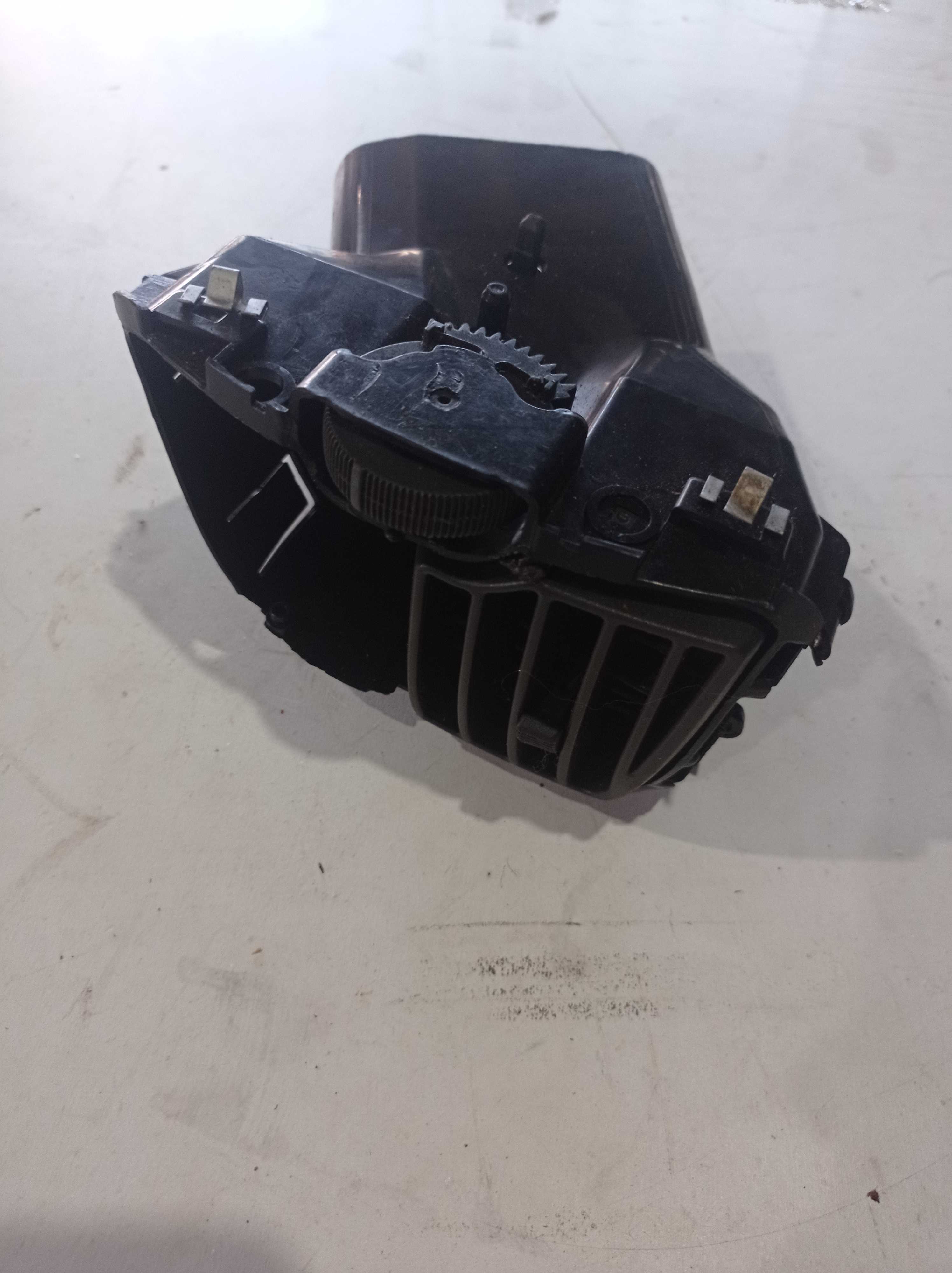 DIFUSOR DE AR ESQUERDO FIAT DUCATO 2006 2