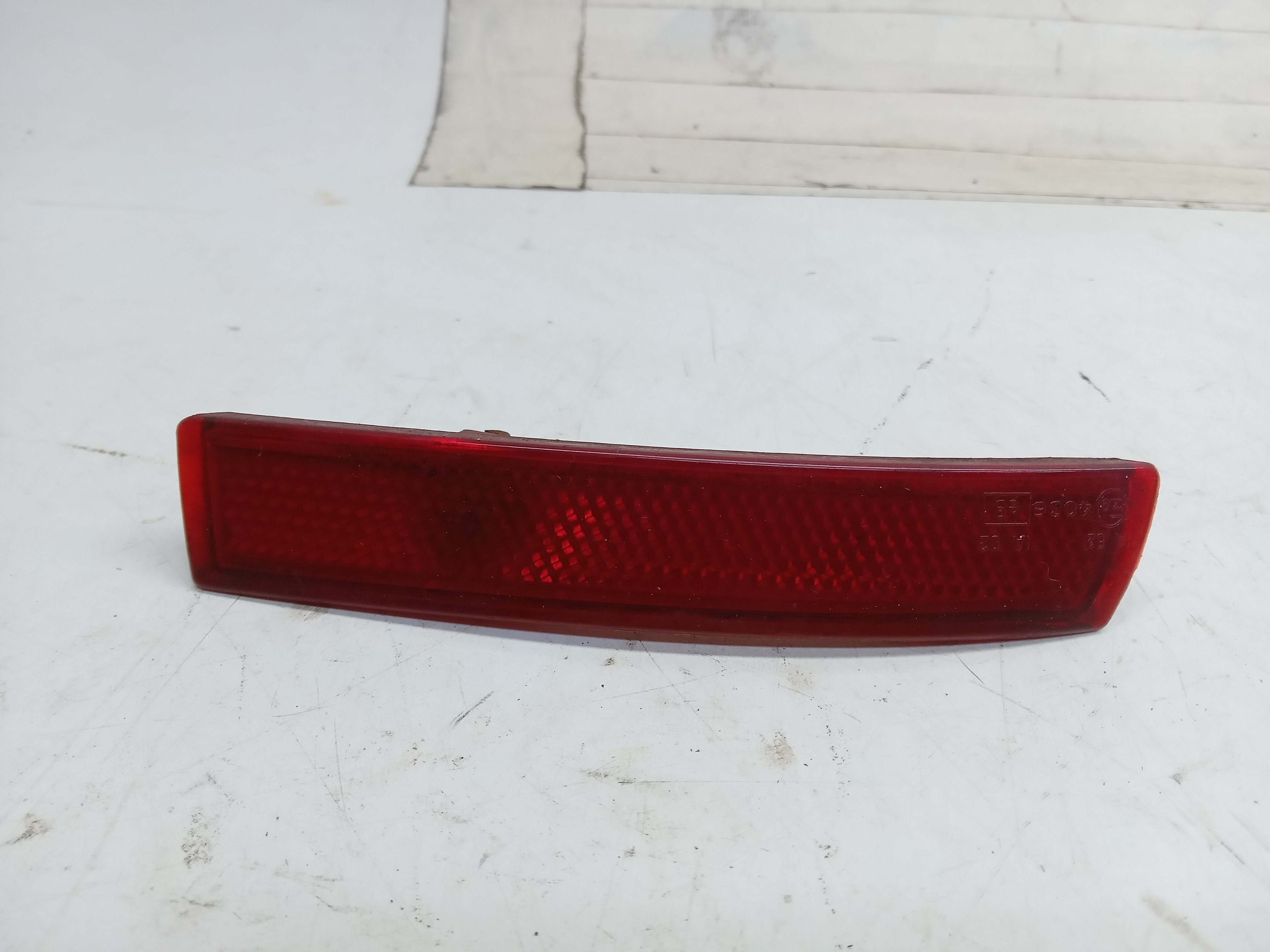 REFLETOR OLHO DE GATO TRAS LE Fiat Palio 2007