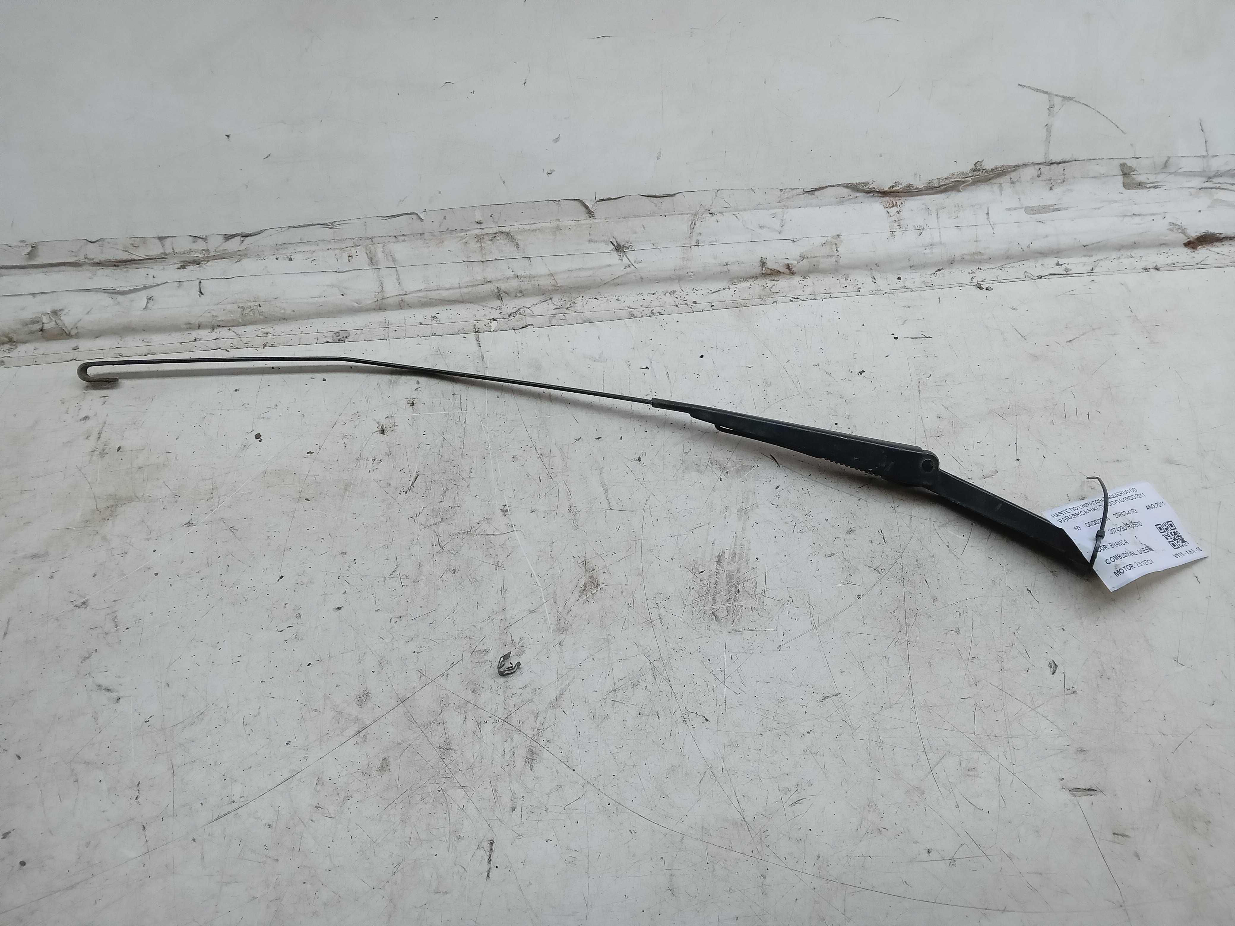HASTE LIMPADOR PARABRISA LE FIAT DUCATO 2011 1