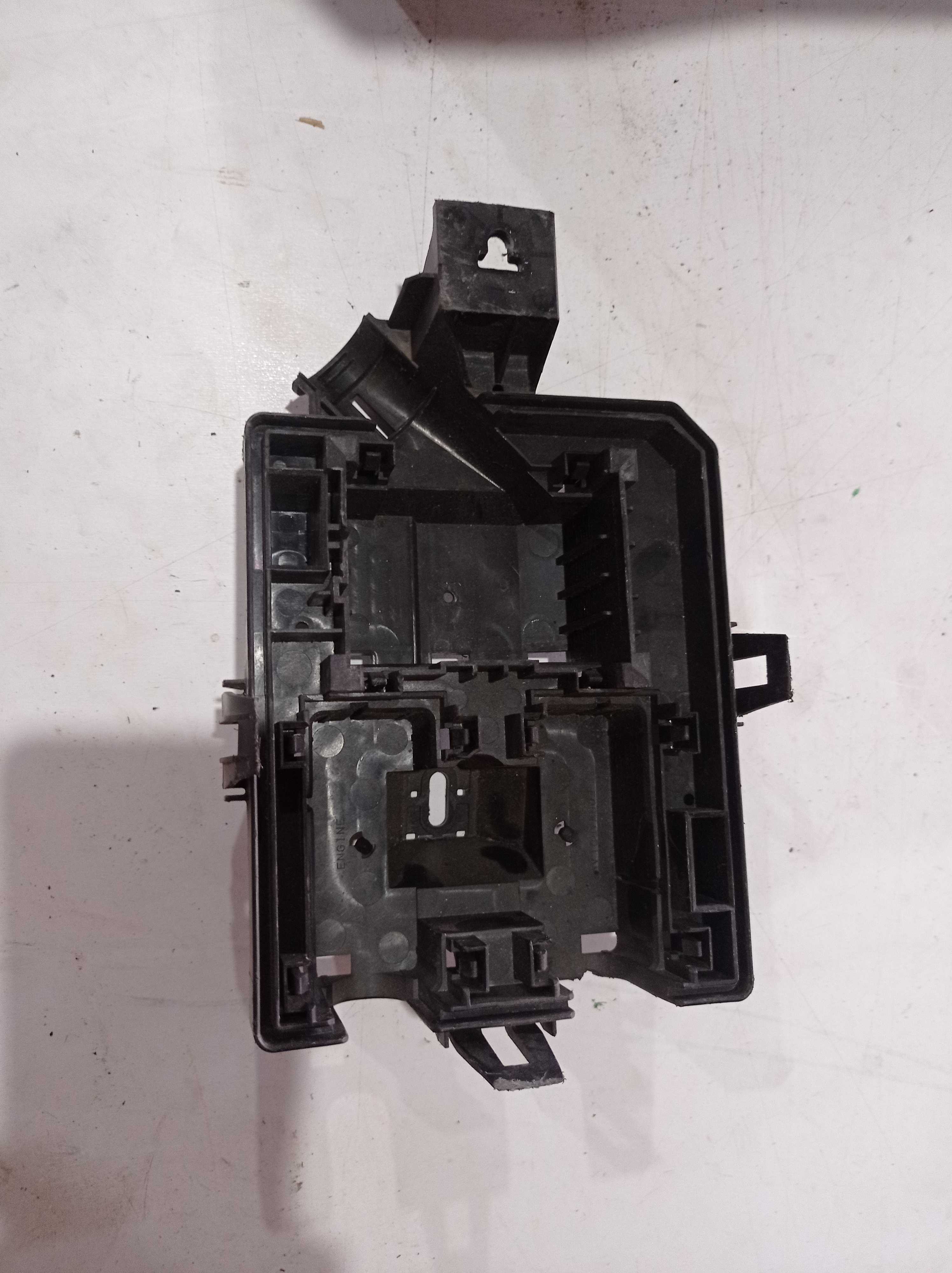 BASE CAIXA FUSIVEL GM COBALT SPIN ONIX 2013 A 2018 2