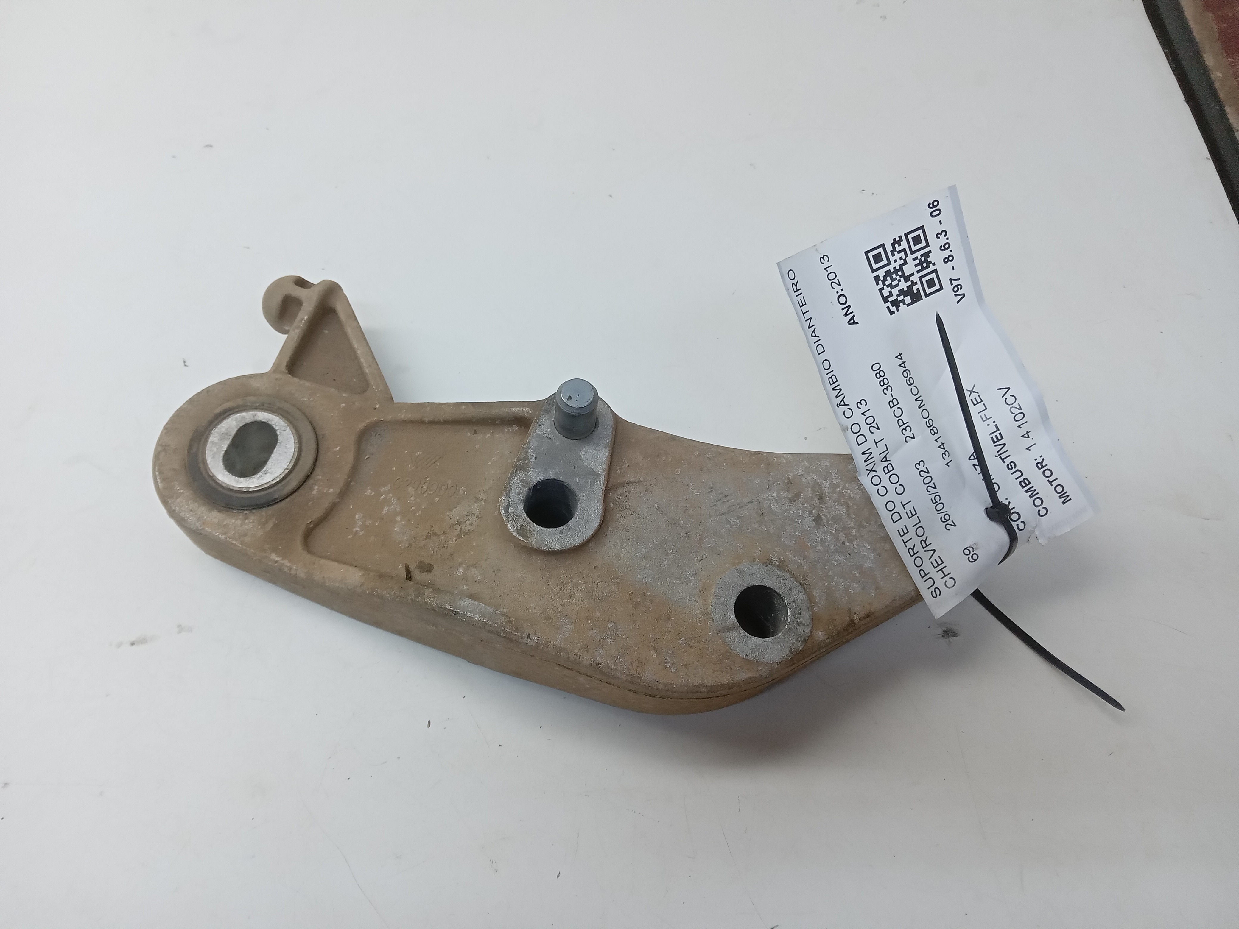 SUPORTE DO COXIM DO CÂMBIO DIANTEIRO CHEVROLET COBALT 2013 2