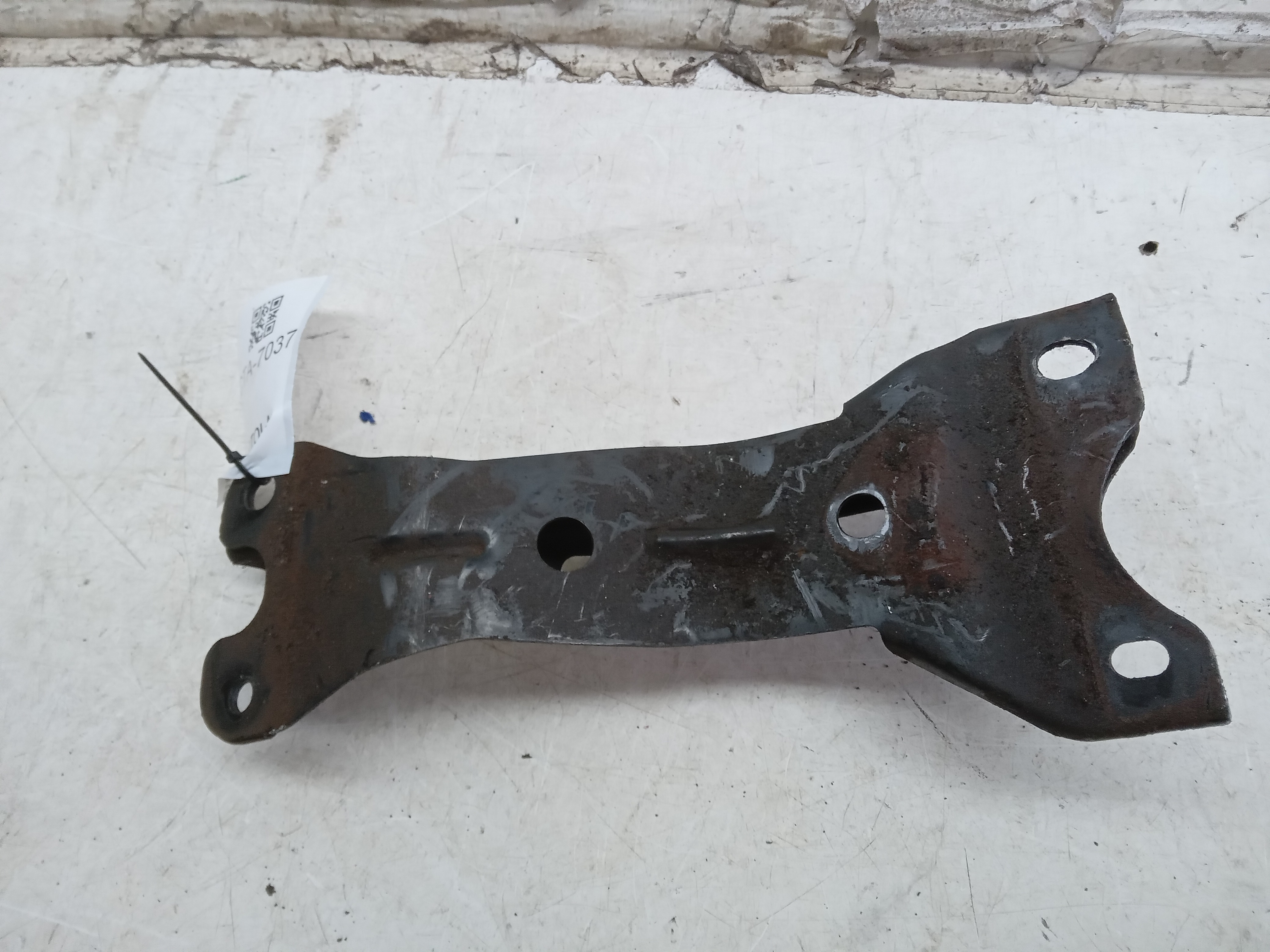 SUPORTE TRAVESSA SUSPENSÃO TOYOTA HILUX 2019 2