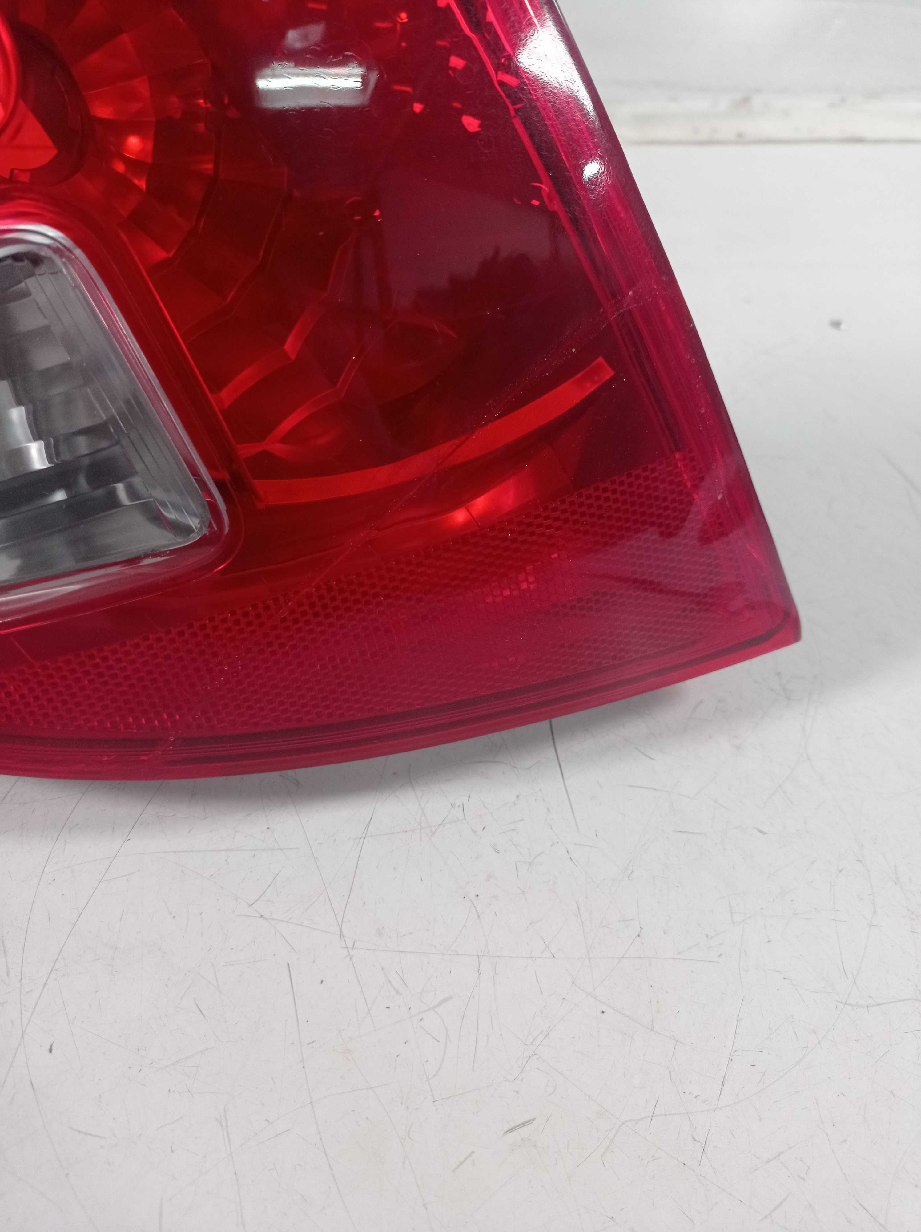 LANTERNA TRASEIRA ESQUERDA HONDA FIT 2009 A 2013 RECUPERADA 2