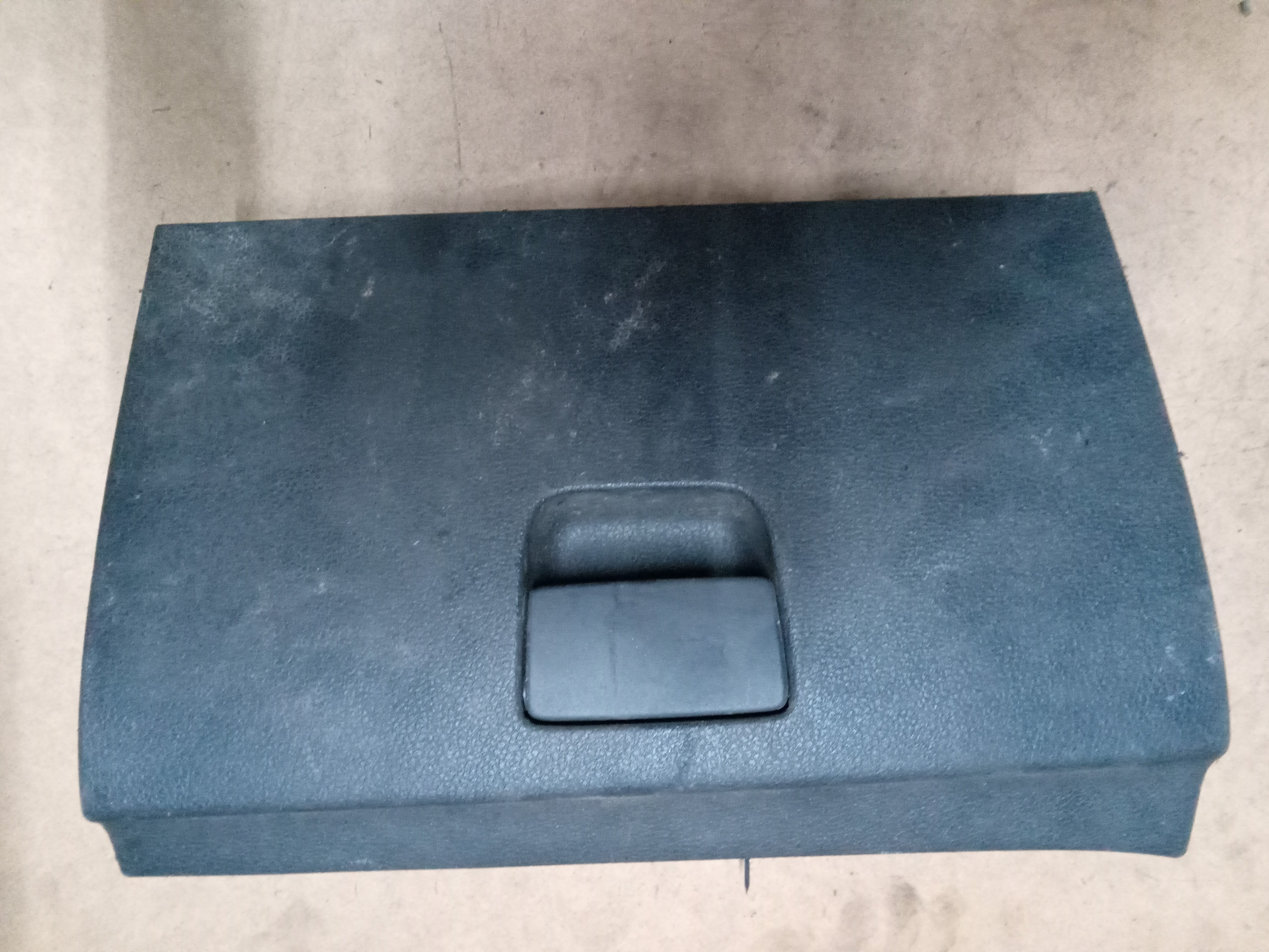 PORTA LUVAS VW GOL 2008 1