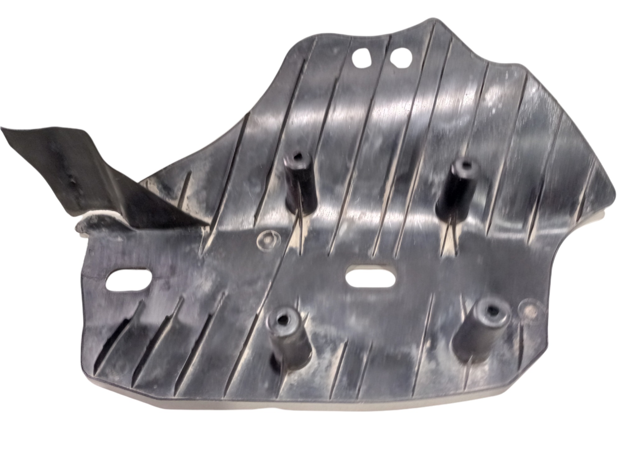 Moldura Agregado Protetor Balanço Direita Bmw 320i 14/15 5