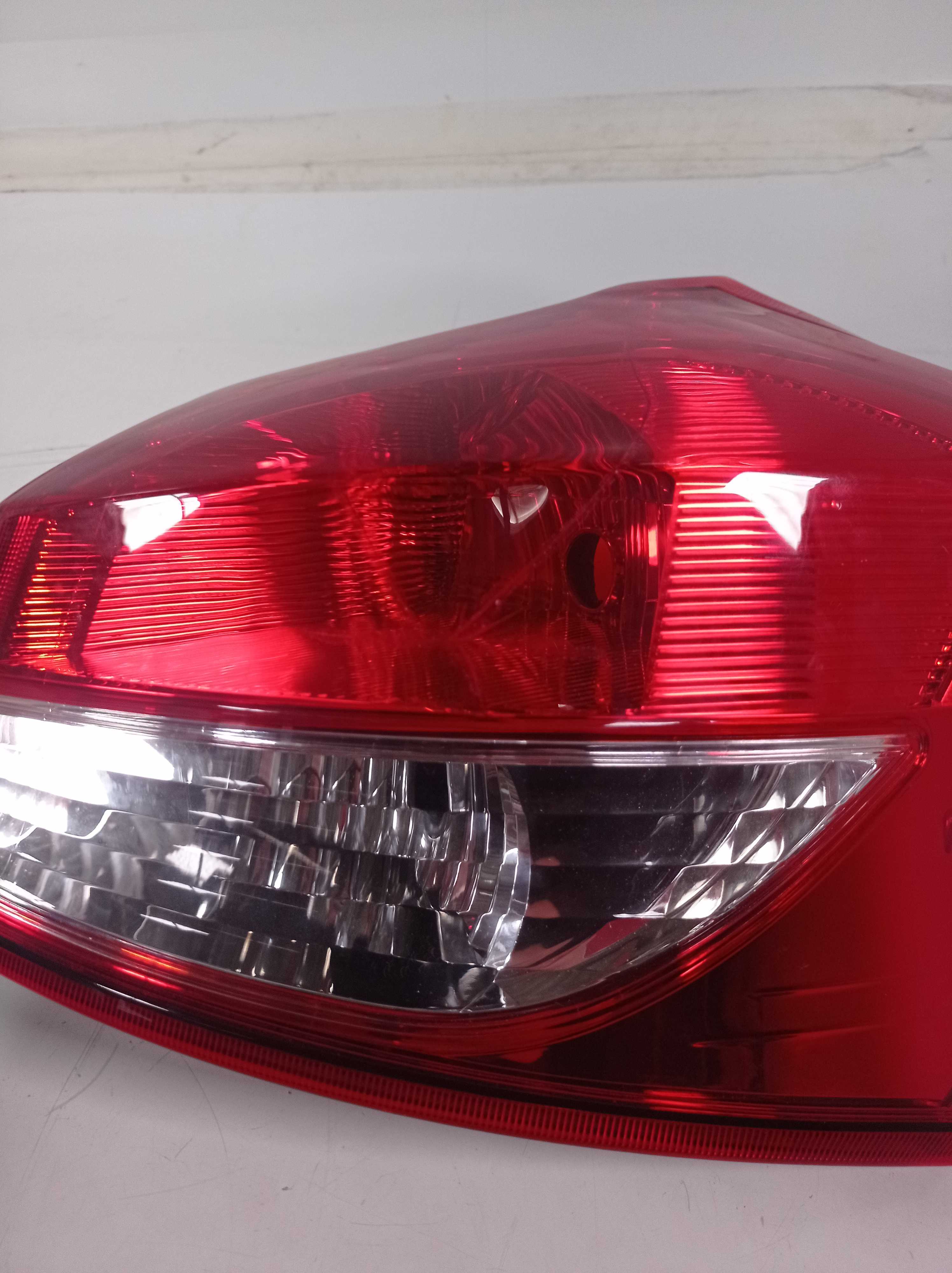 LANTERNA TRASEIRA DIREITA TOYOTA COROLLA CROSS RECUPERADA 5