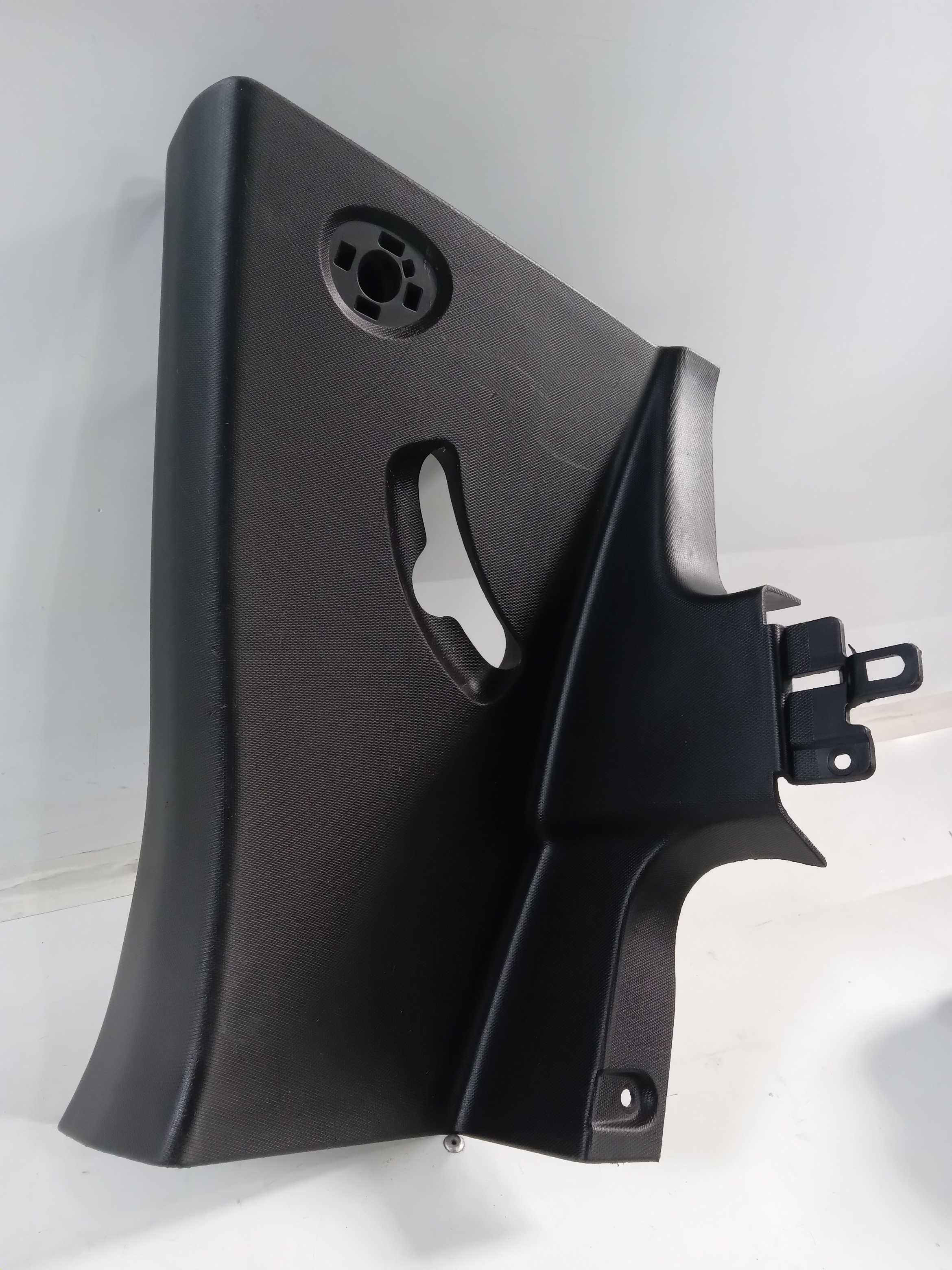 Acabamento Lateral Cinto Tras Dir Fiat Toro 2020 1002176690 3