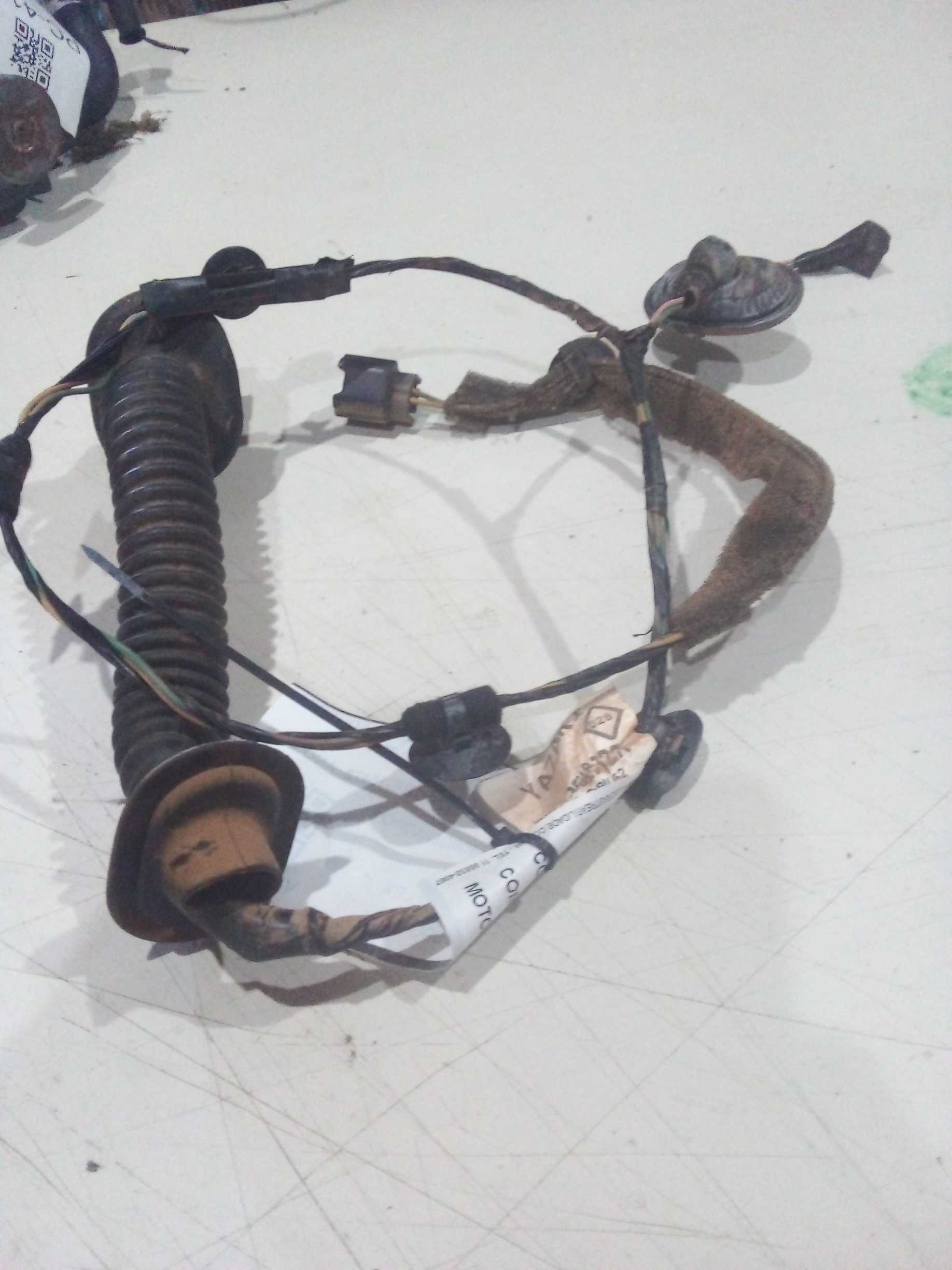 CHICOTE DA PORTA TRASEIRA ESQUERDA Renault Sandero 2018 1