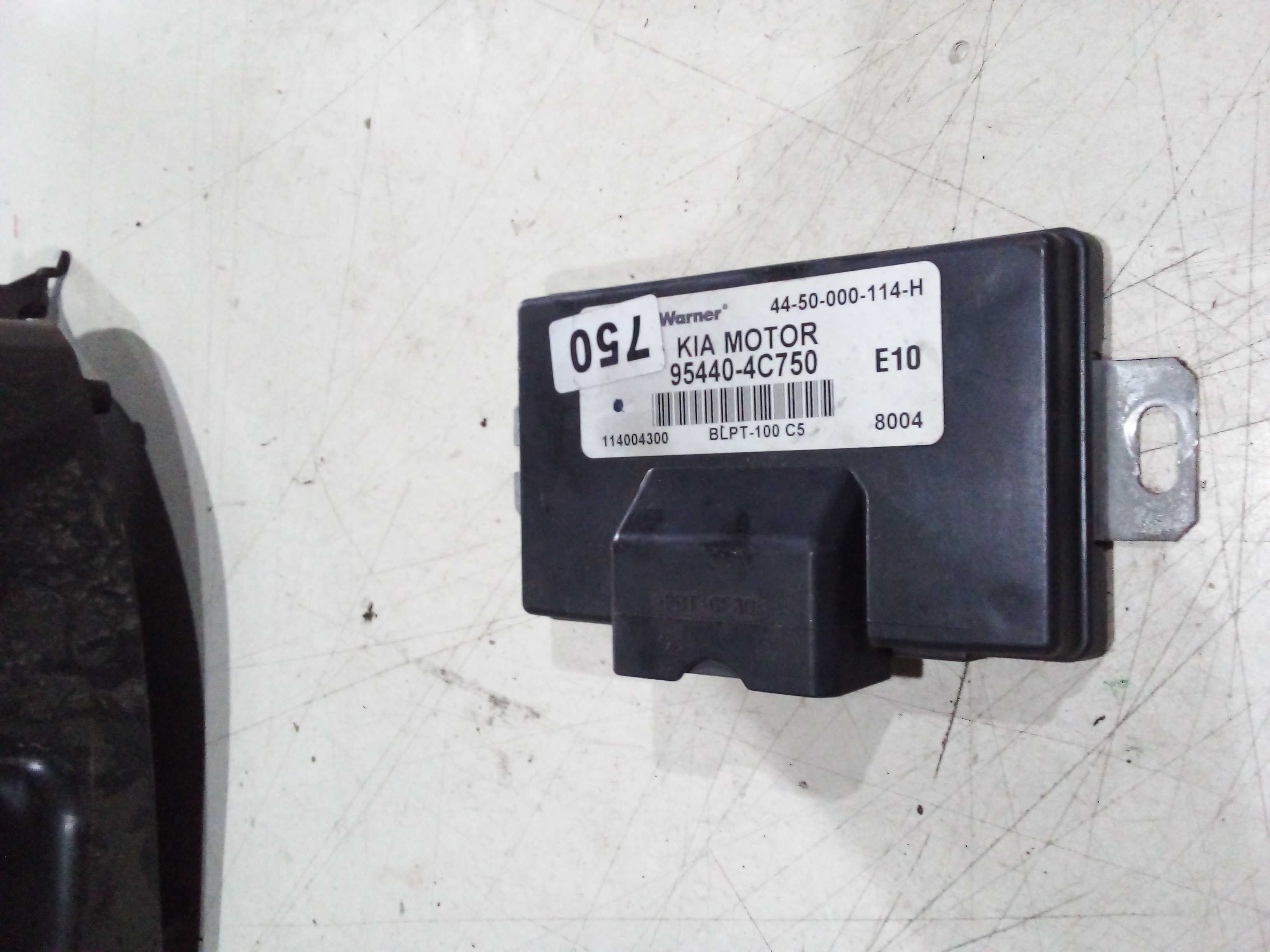MODULO CONTROLE TRAÇÃO SORENTO 2009  954404C640