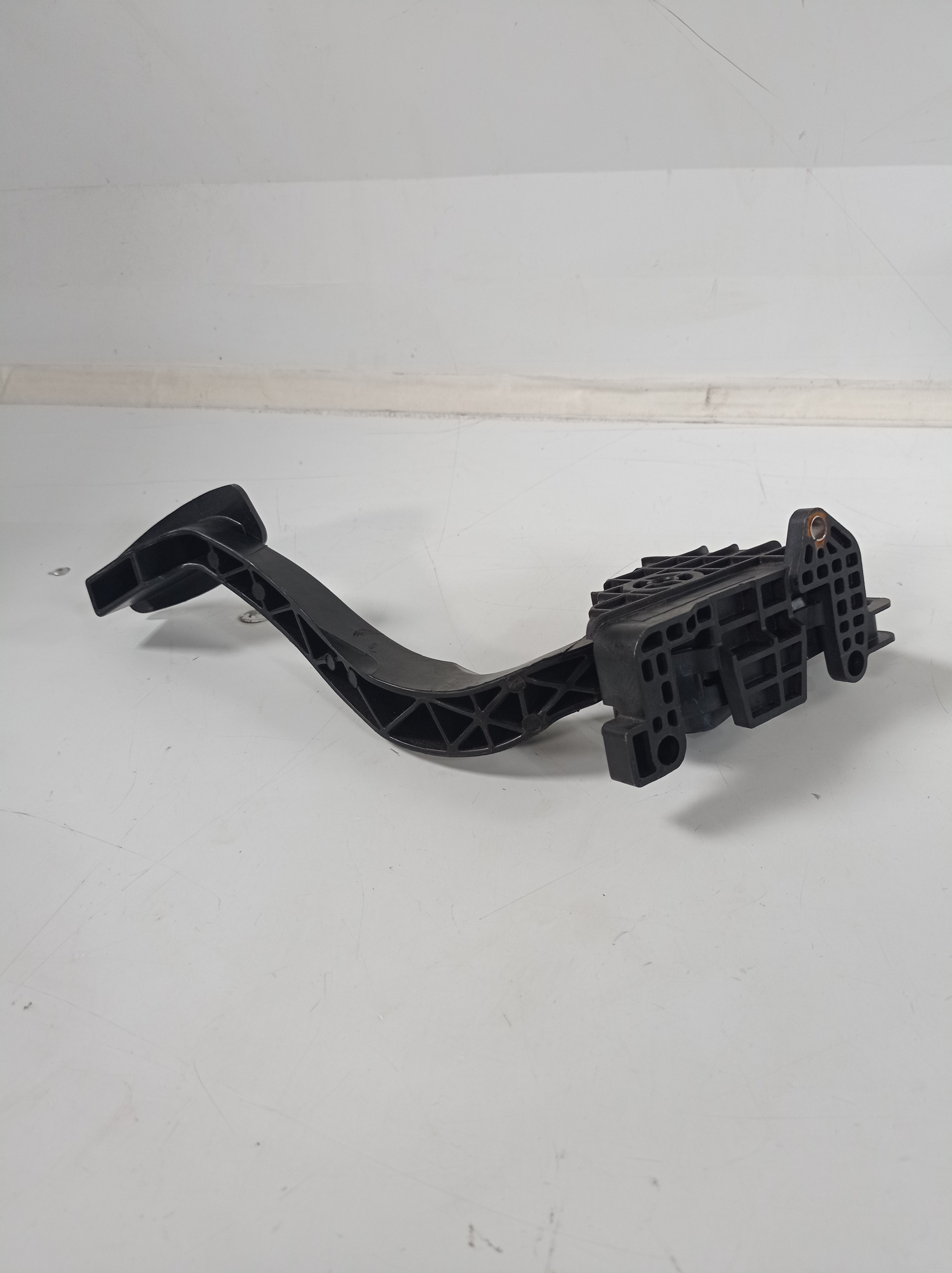 J2004w0148 Pedal Acelerador Fiat Strada Freedom 2020/2021 4