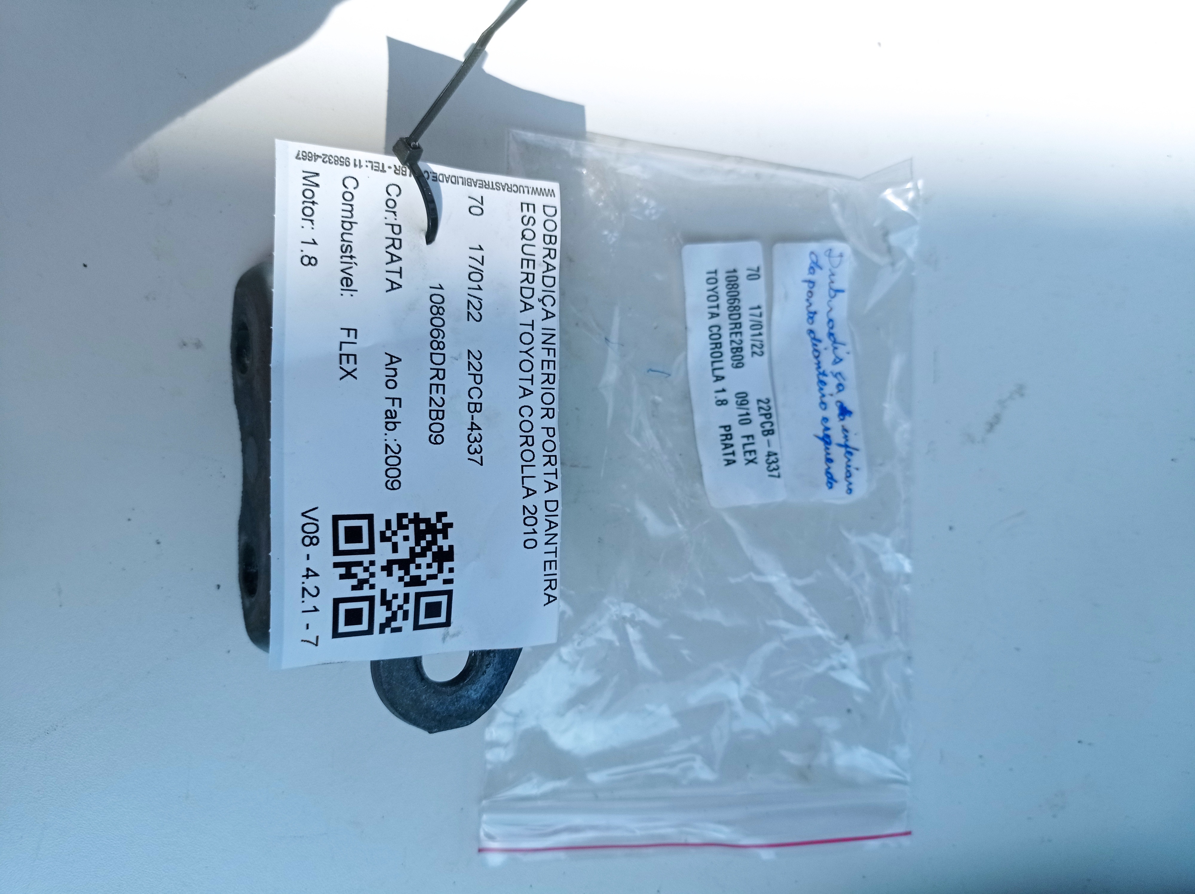 DOBRADIÇA INFERIOR PORTA DIANT LE TOYOTA COROLLA 2010 3