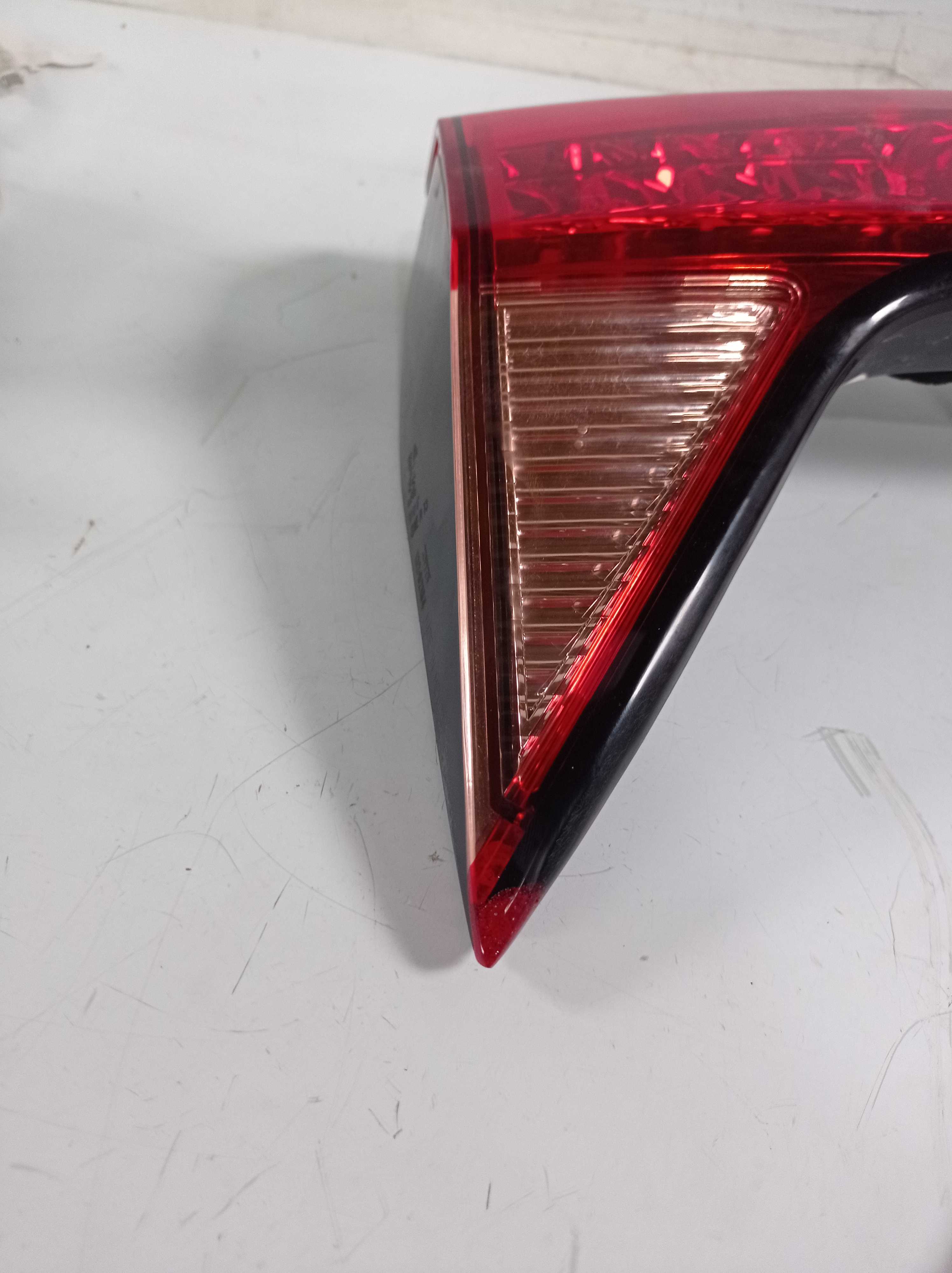 LANTERNA TRASEIRA ESQUERDA TAMPA HONDA HRV 2016 RECUPERADA 3
