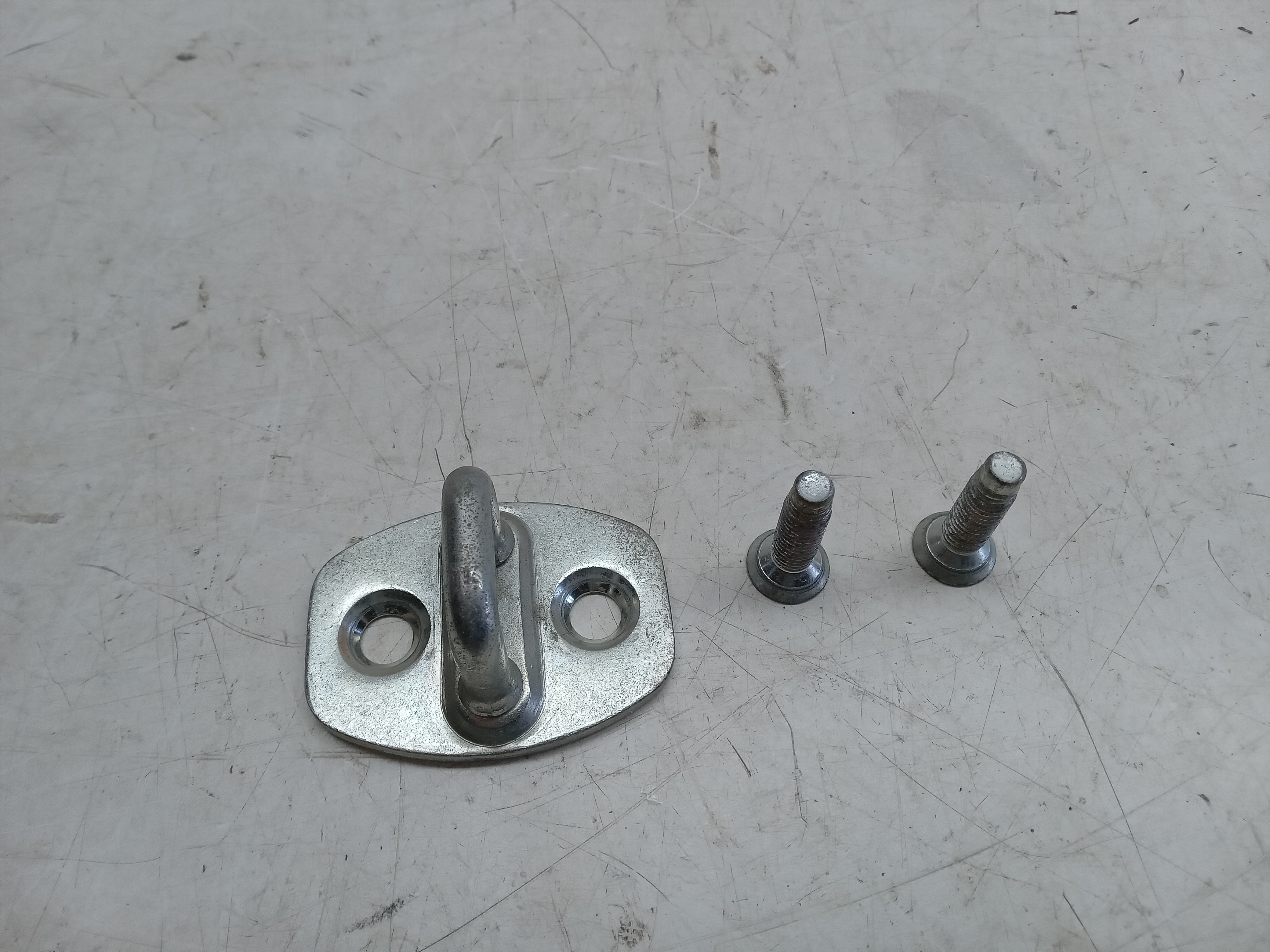 BATENTE  PORTA TRASEIRA DIREITA CHEVROLET COBALT 2013 1