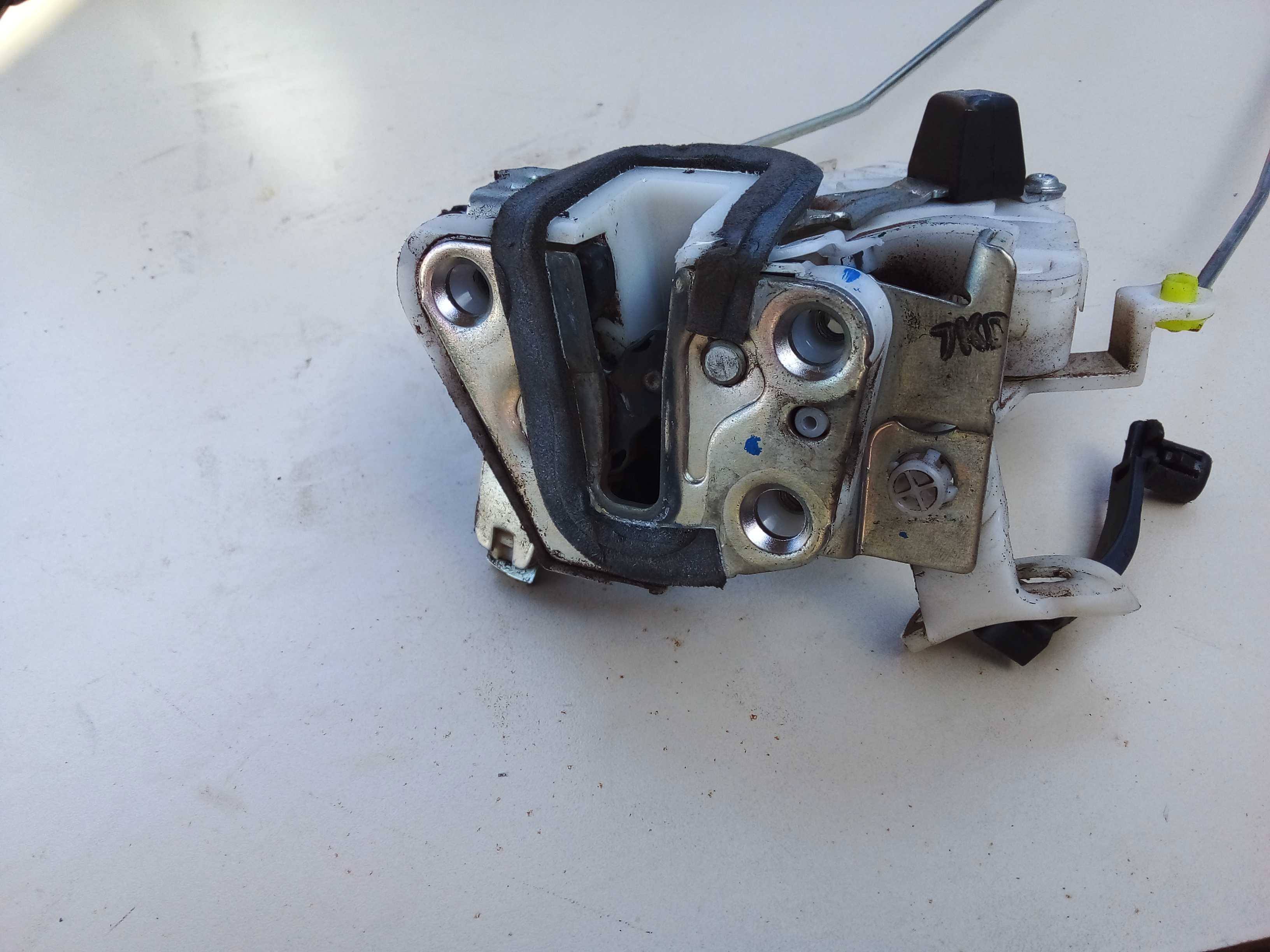 FECHADURA ELET PORTA DIANT ESQUERDA ETIOS 2018 HATCH 77R 2