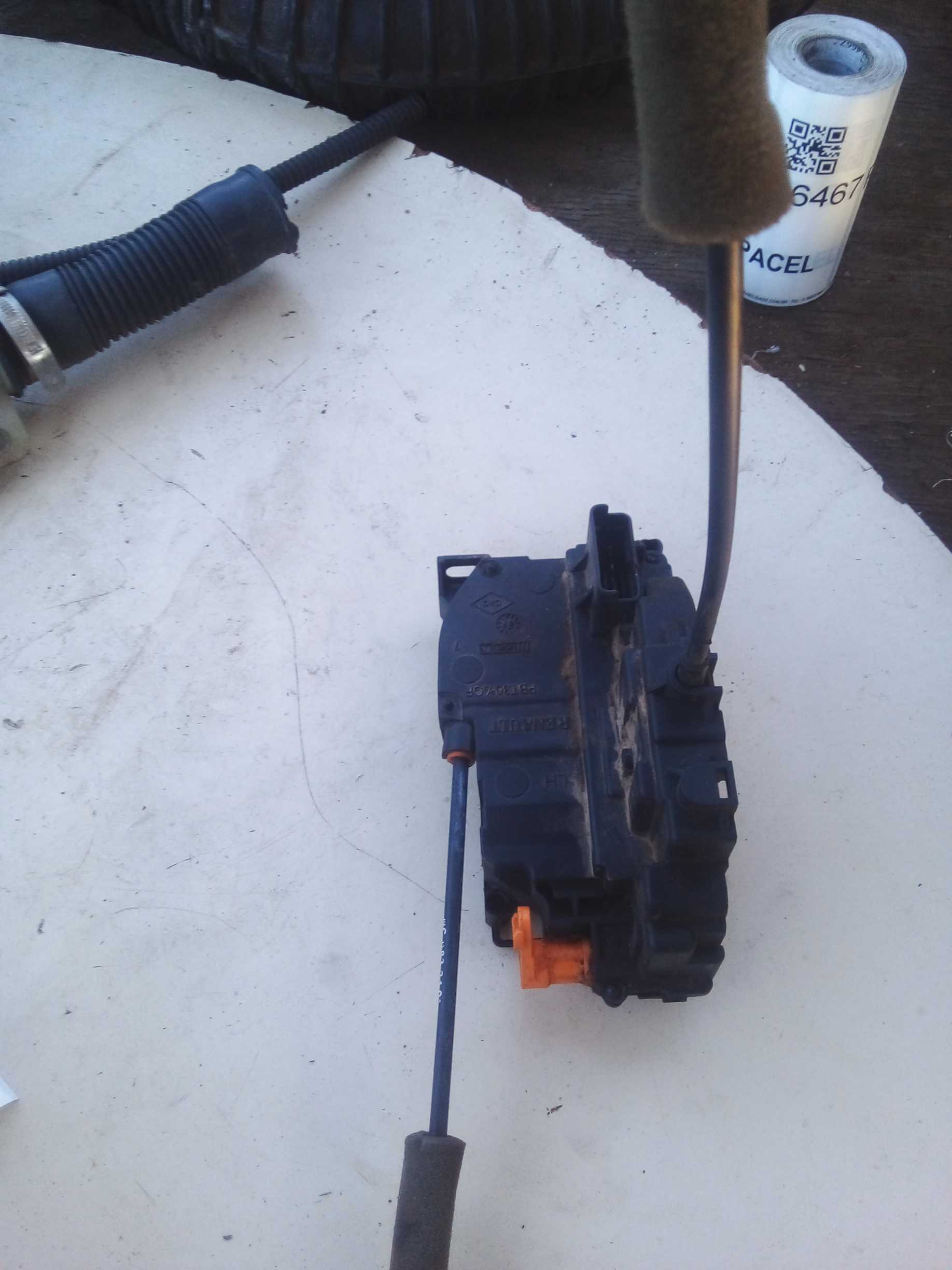 FECHADURA PORTA DIANT ESQUERDA MASTER 2021  805035039R 1