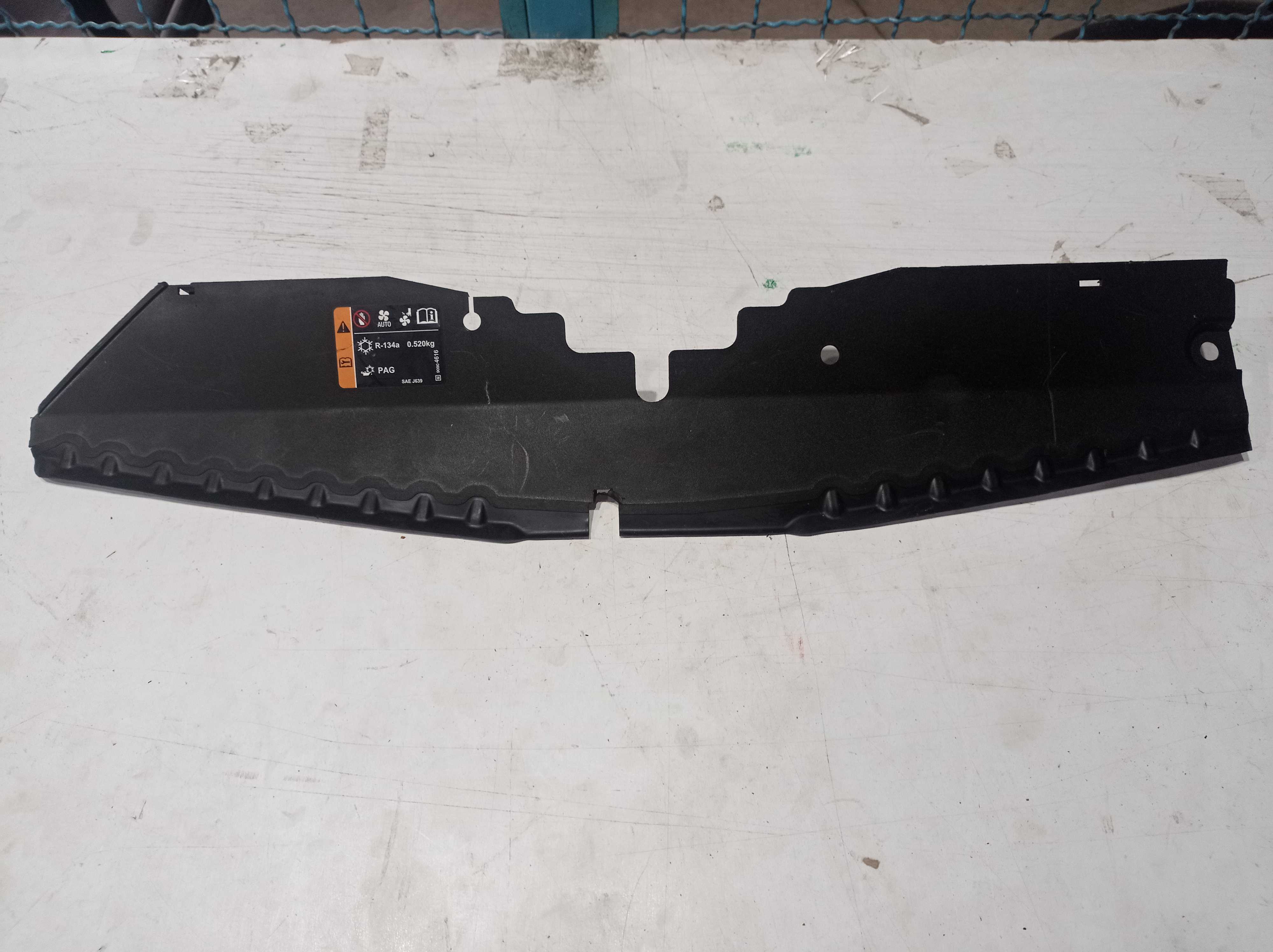 DEFLETOR DE AR SUPERIOR DO RADIADOR GM CRUZE 2016
