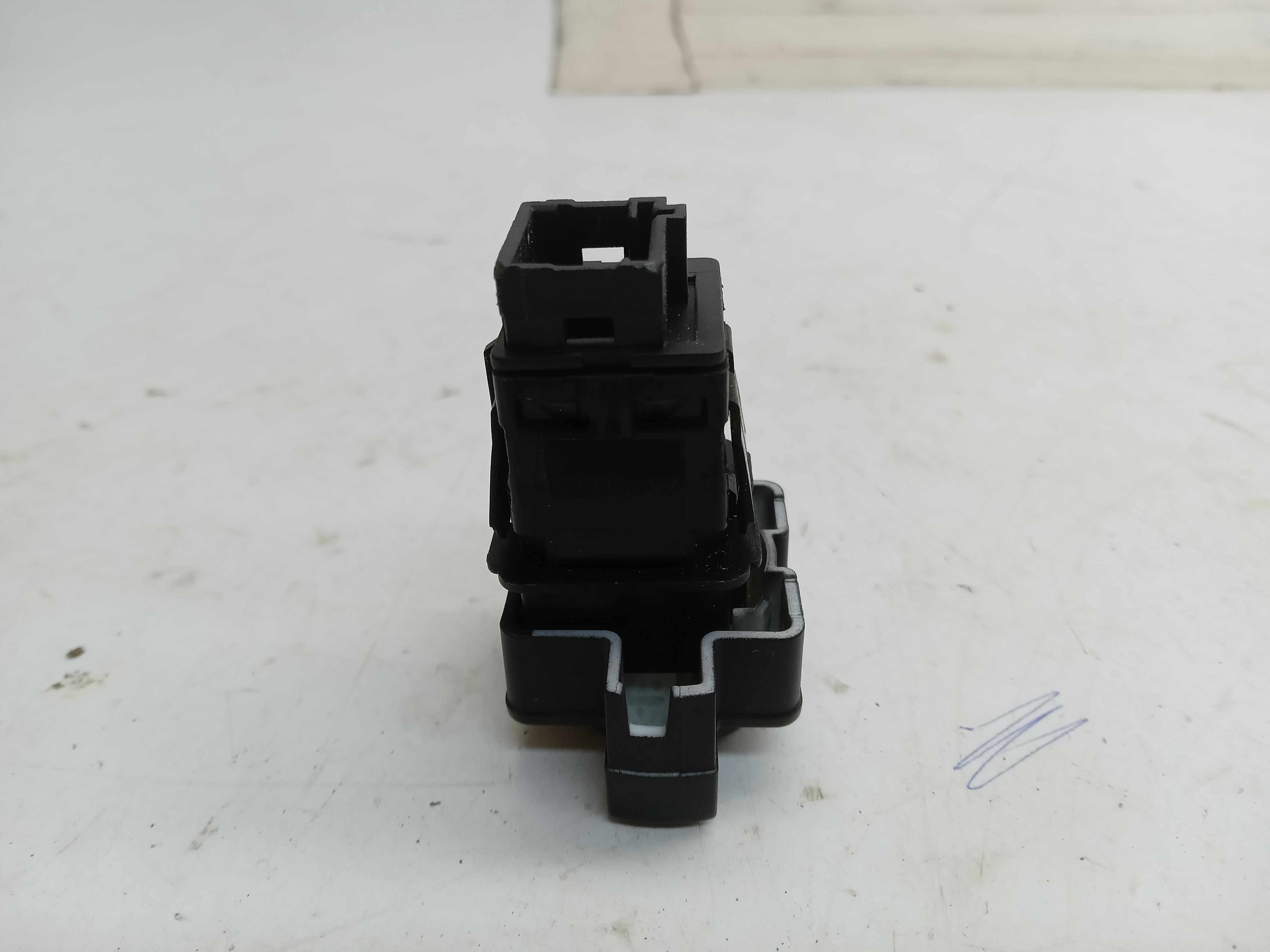 COMANDO BOTAO TRAVA PORTA Citroen C4 2010 2