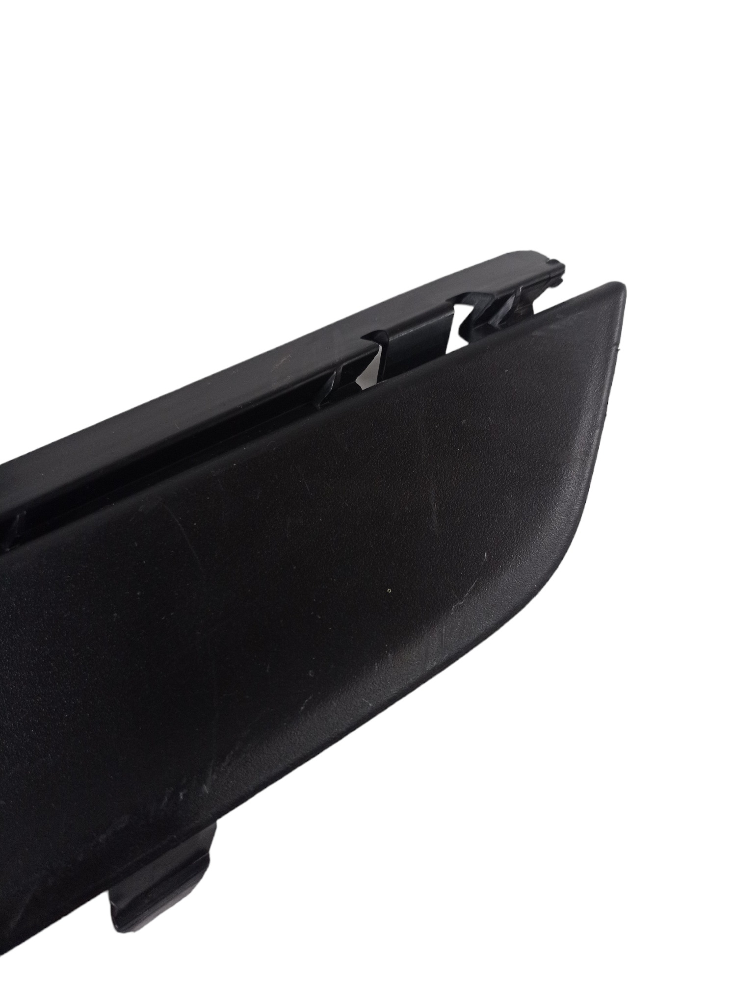 26237242 Moldura Farol Milha Direito Gm Tracker 2019 2021 4
