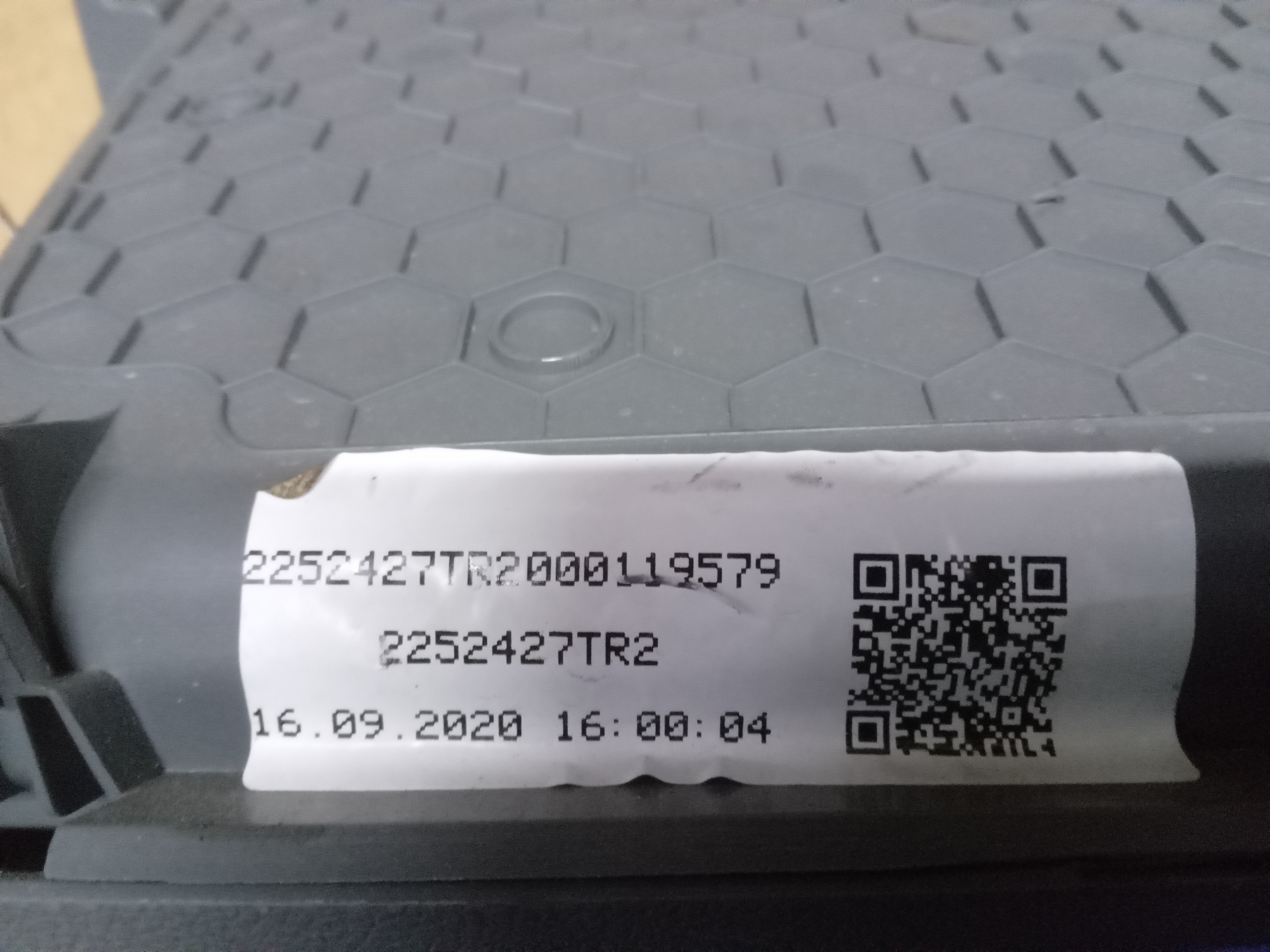 PORTA LUVAS VW T CROSS 2019 3