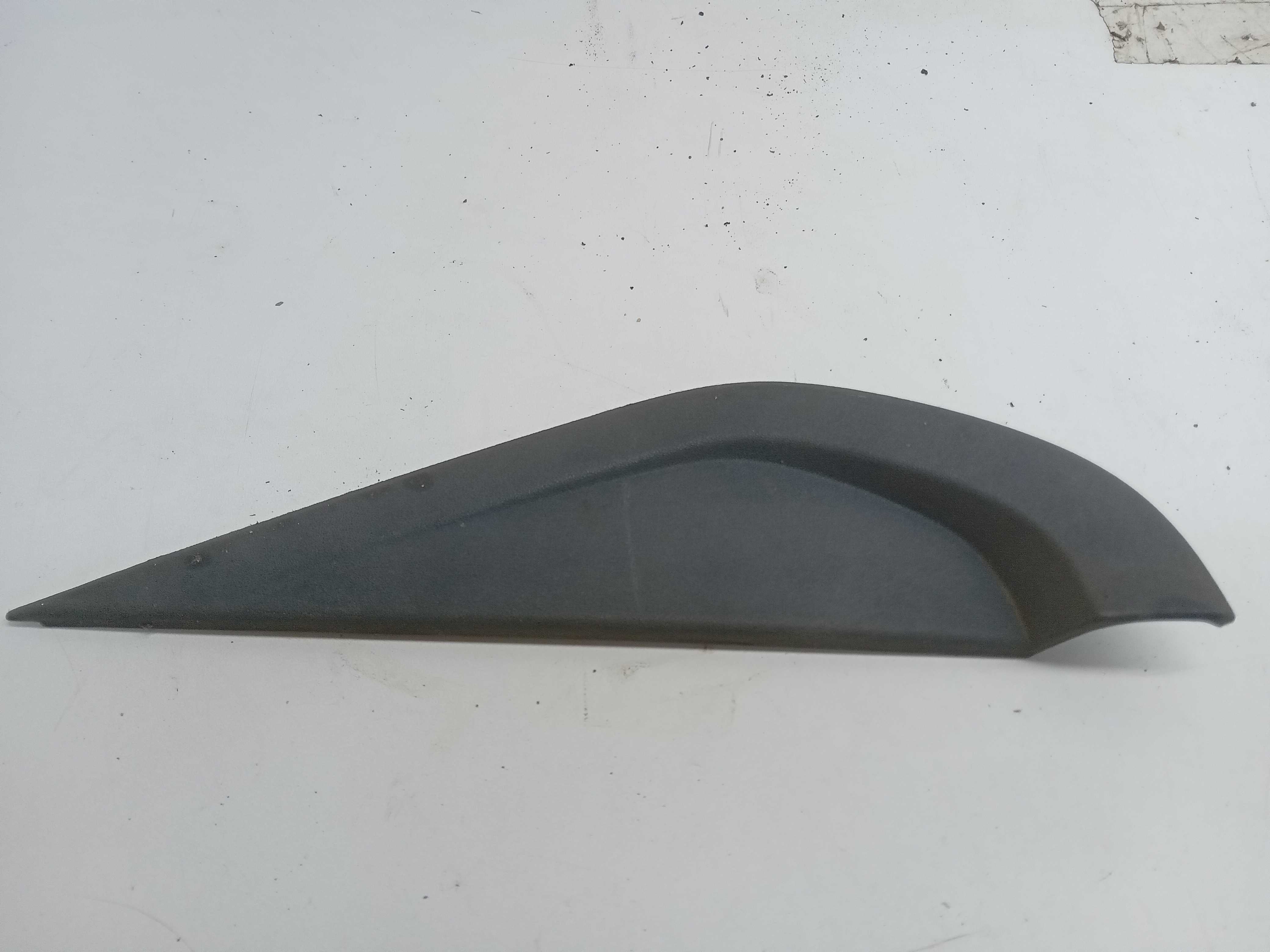 ACABAMENTO EXTERNO PORTA TRASEIRA LE CHEVROLET SPIN 2018 2