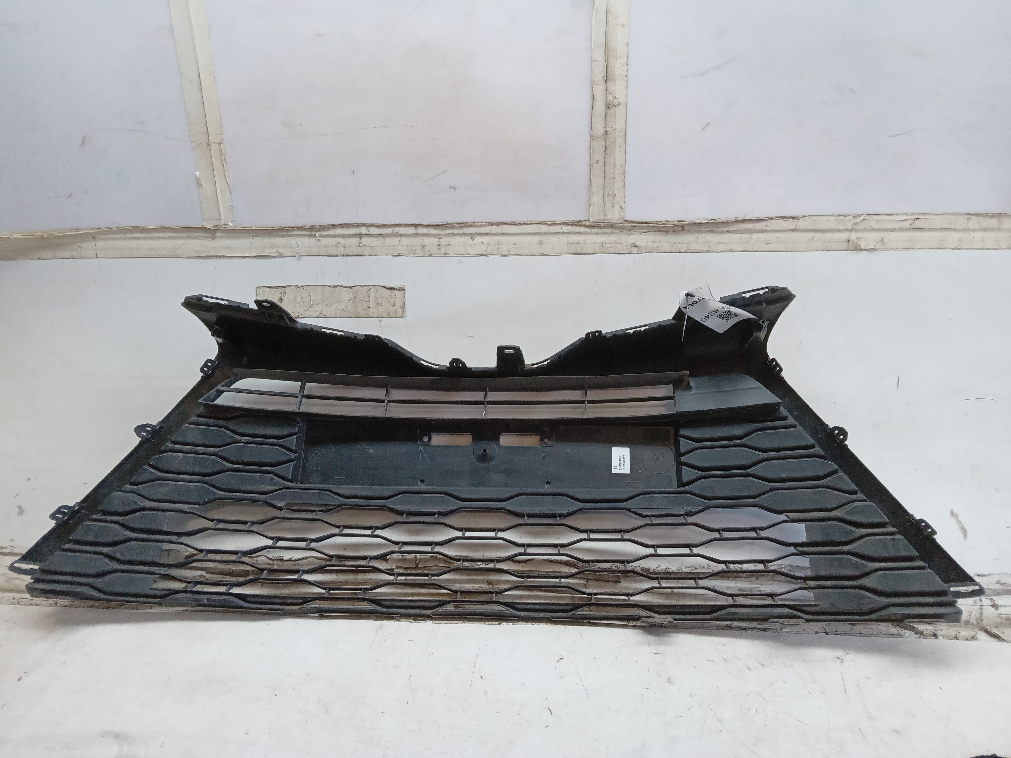 GRADE DIANTEIRA INFERIOR TOYOTA YARIS 2022 2