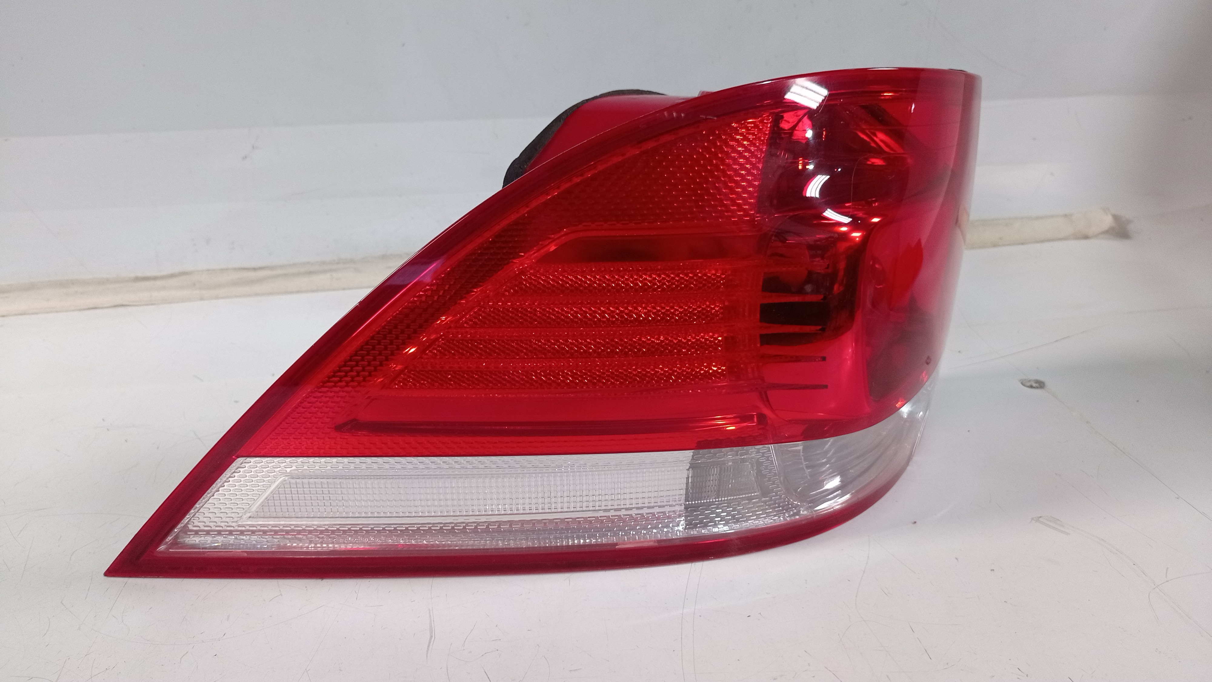Lanterna Tras Esquerda Vw Jetta Variant 2012 Recuperada 2