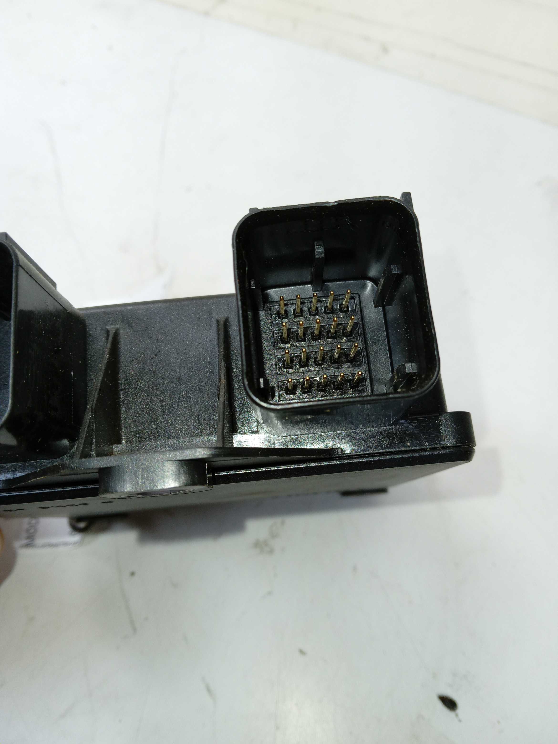 MÓDULO CENTRAL AIRBAG FORD FIESTA SEDAN 2014 2