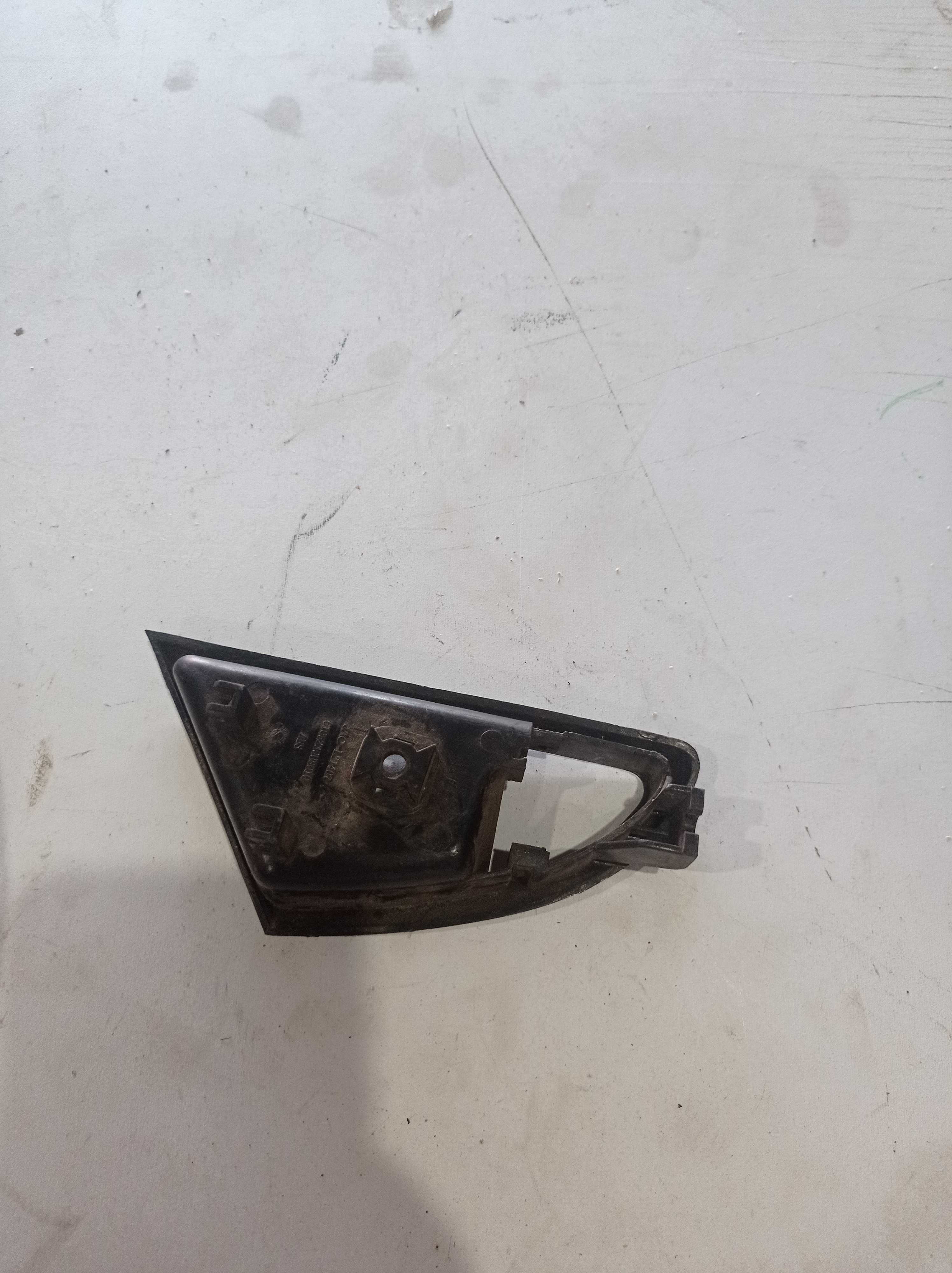 MOLDURA MAÇANETA INTERNA DIANTEIRA ESQUERDA JAC J3 2009 2
