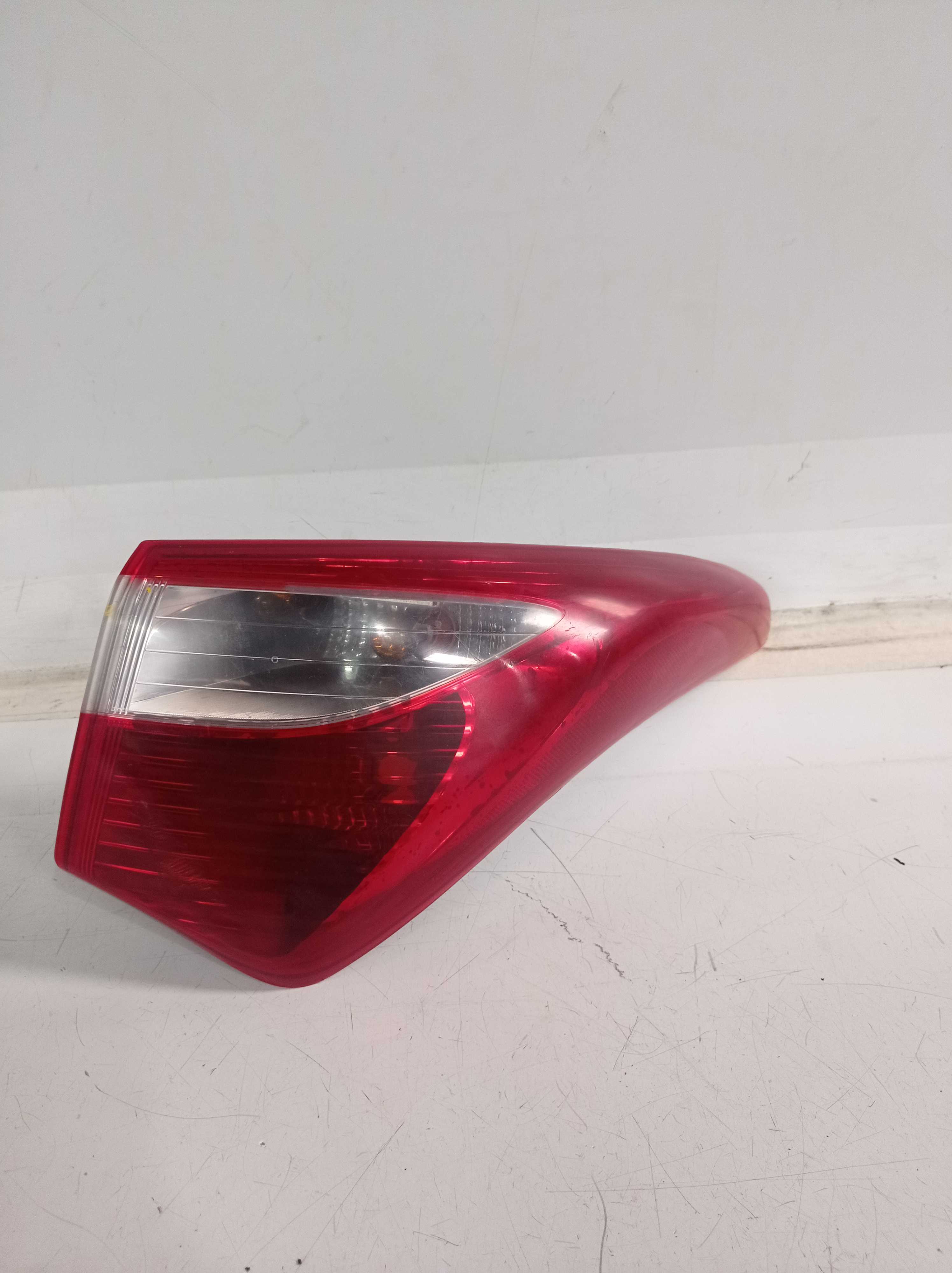 LANTERNA TRASEIRA DIREITA HYUNDAI HB20 HATCH 12 14 P RECU 1